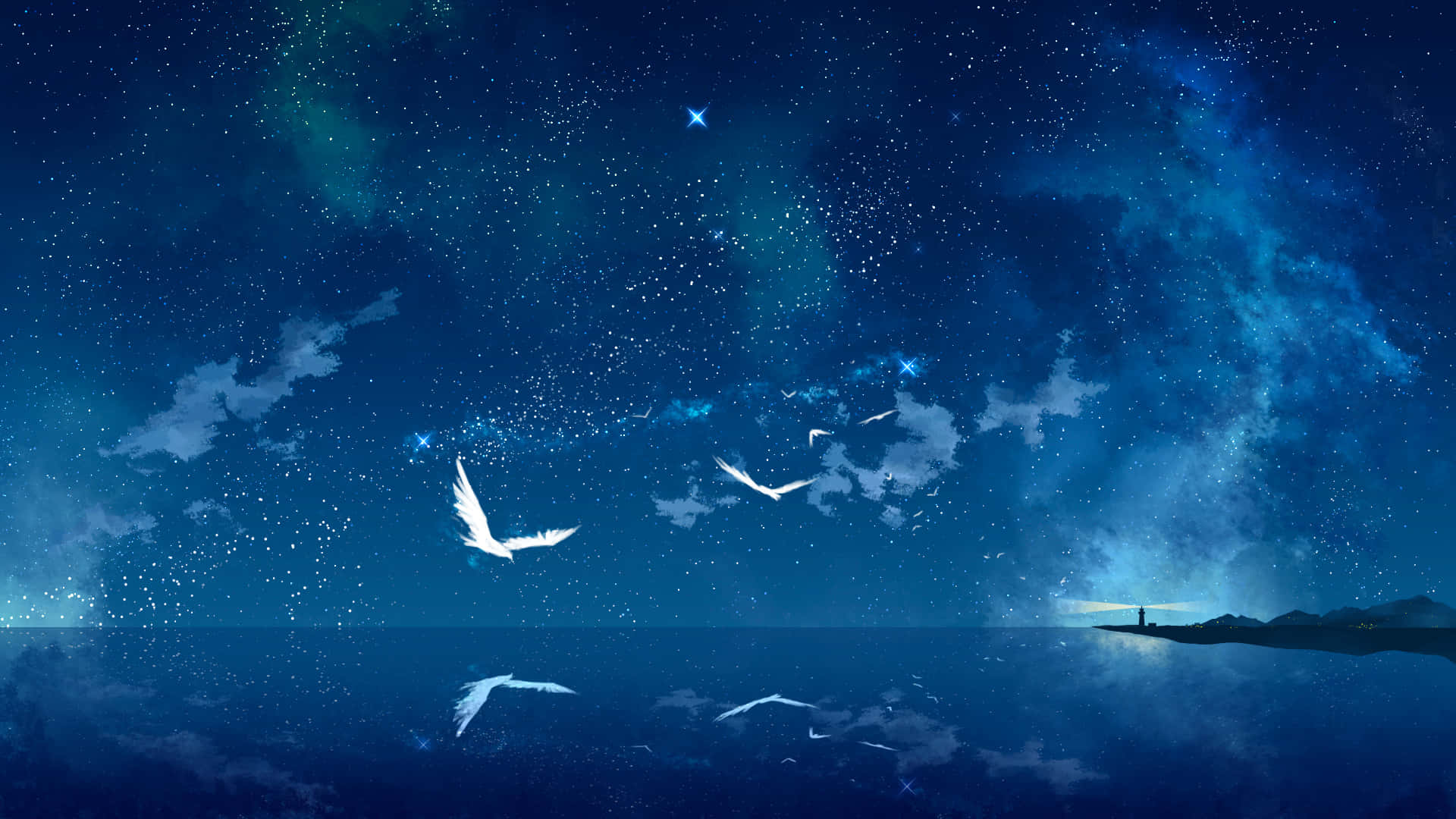靚靚動畫 桌布 壁紙 — 白色鳥兒在繁星點點的藍色夜空下翱翔，平靜的海洋映照著遠方的陸地和燈塔。
