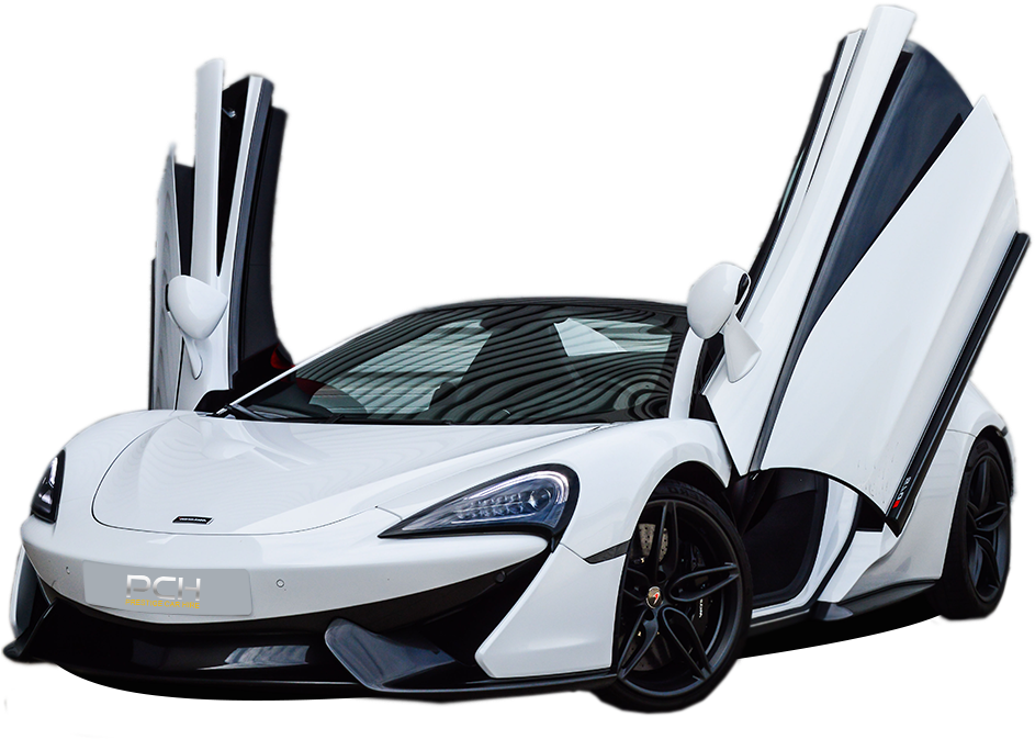 白色麥拉倫跑車車門開啟 壁紙 — 一輛純白色的McLaren跑車，鷗翼門打開，襯托著純黑色的背景。