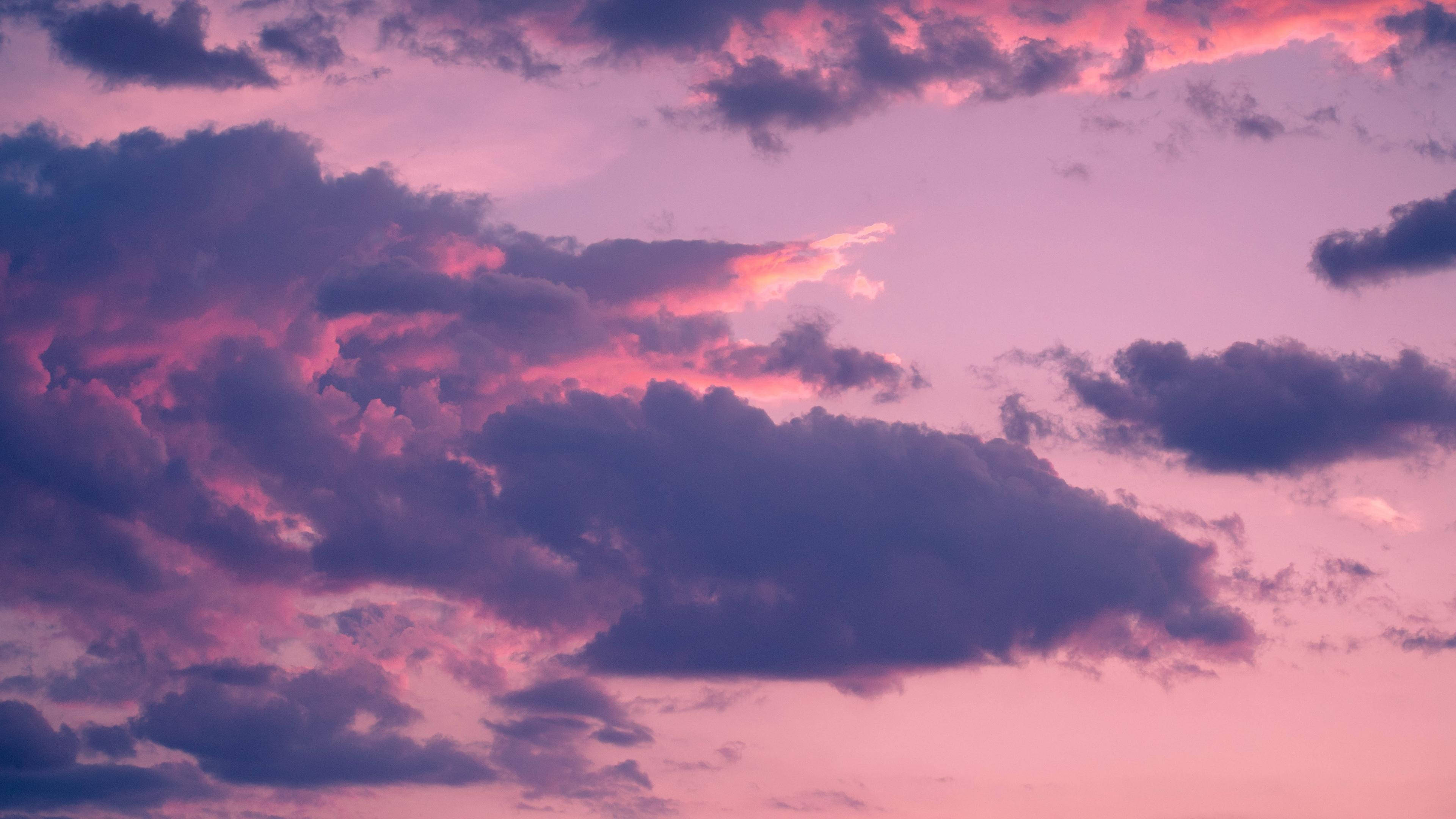 白雲繪出美麗天空 壁紙