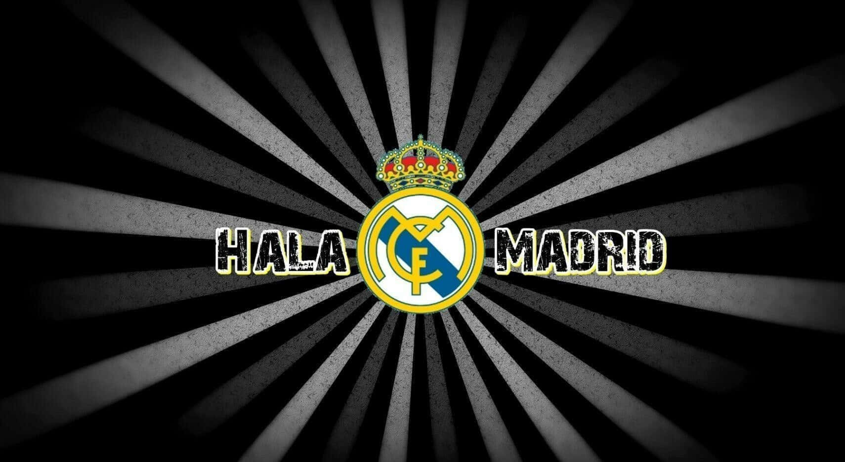 皇家馬德里 桌布 壁紙 — 皇家馬德里徽章，帶有皇冠和「Hala Madrid」文字，從中心向外放射，背景為黑色和灰色條紋。