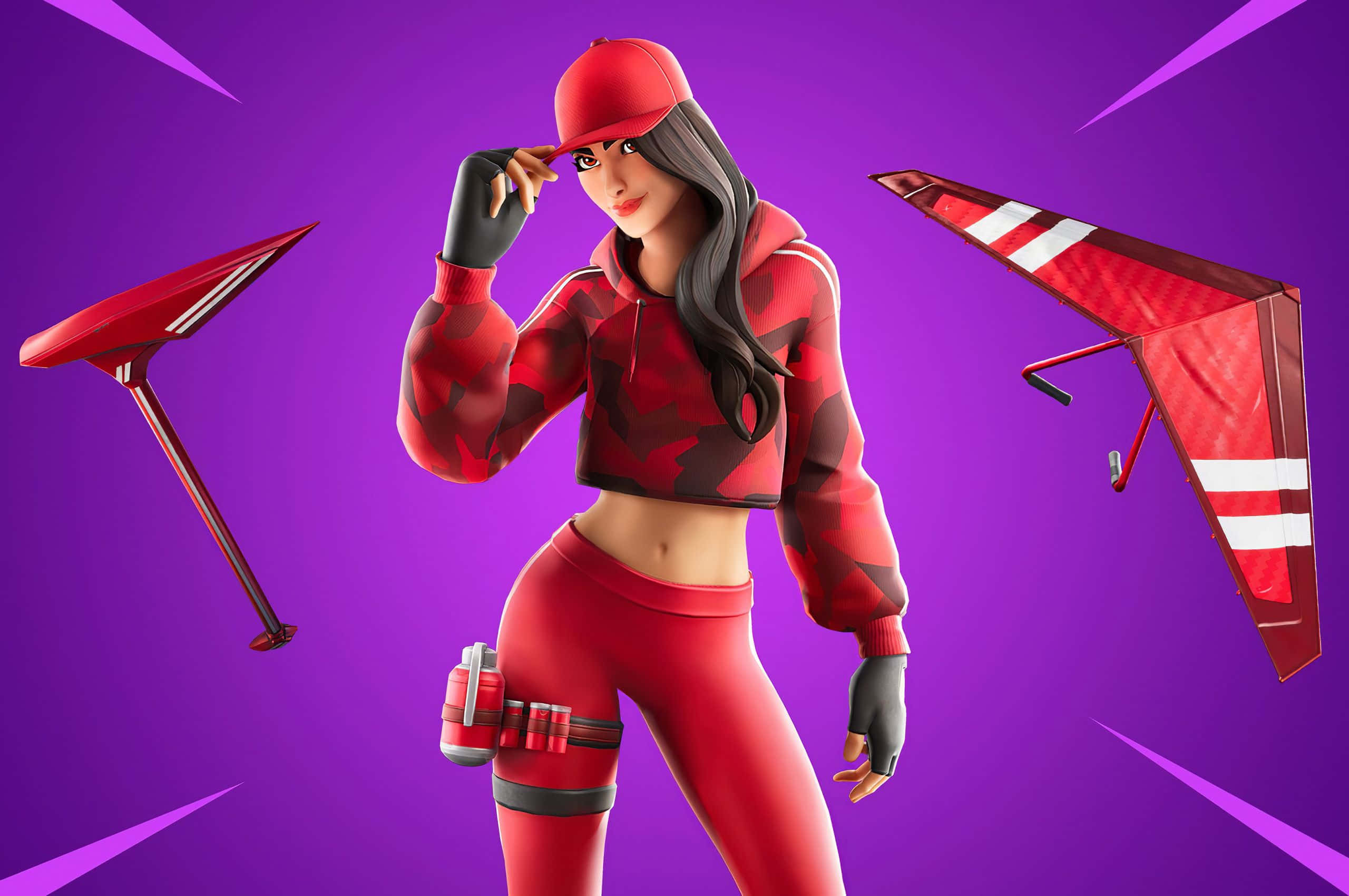 盡情享受時尚的Ruby《Fortnite》造型！ 壁紙 — 一個穿著紅色迷彩服的Fortnite角色，在充滿活力的紫色背景前自信地擺姿勢，手持滑翔傘和鎬。
