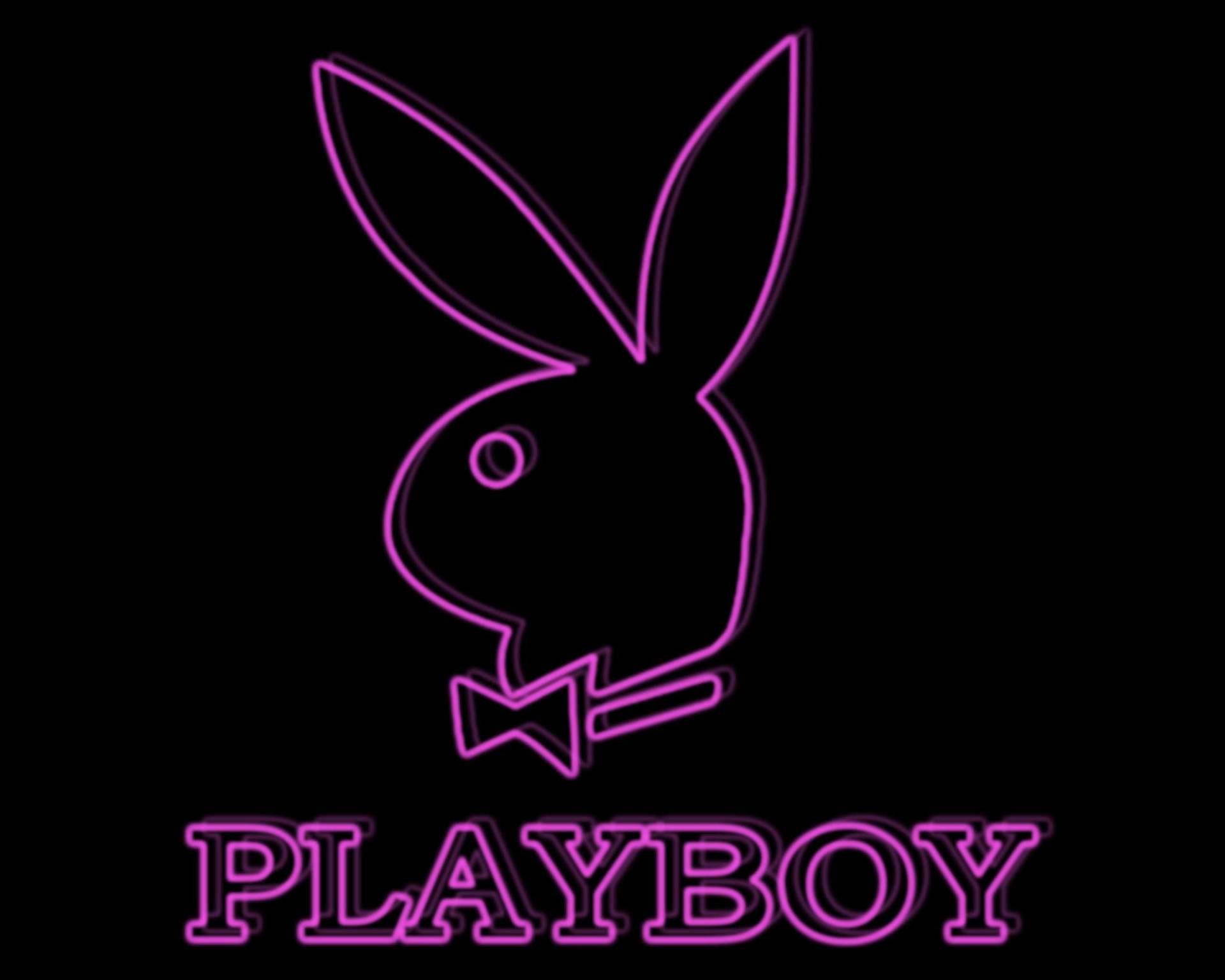 紫色霓虹燈Playboy兔仔標誌，附有蝴蝶結和文字，背景為黑色。