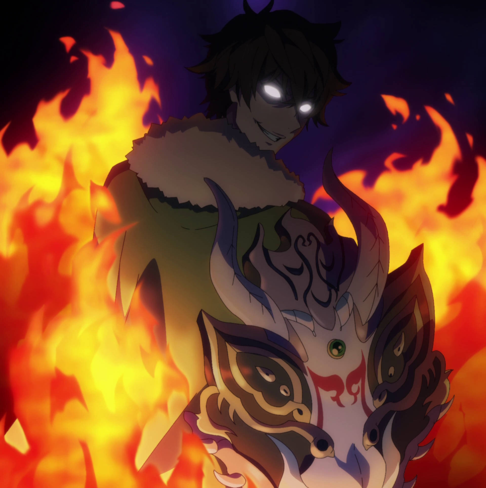 《盾之勇者成名录》— 守護榮耀，帶來正義 壁紙 — 一個深色頭髮的動漫角色，眼睛發光，站在咆哮的火焰中，手持一個帶有複雜圖案的惡魔面具。