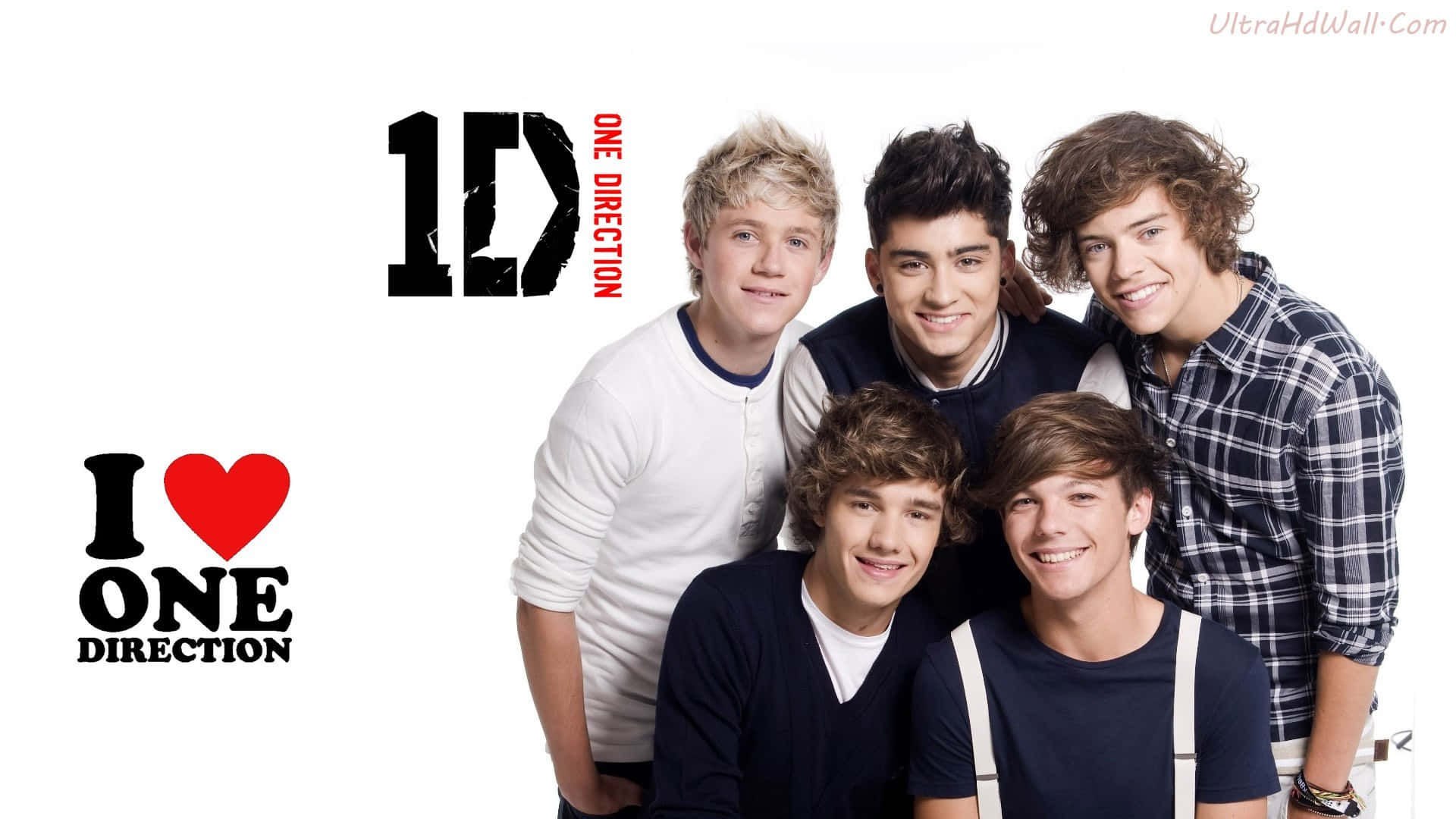 五位年輕男子微笑，帶有One Direction標誌和心形符號。