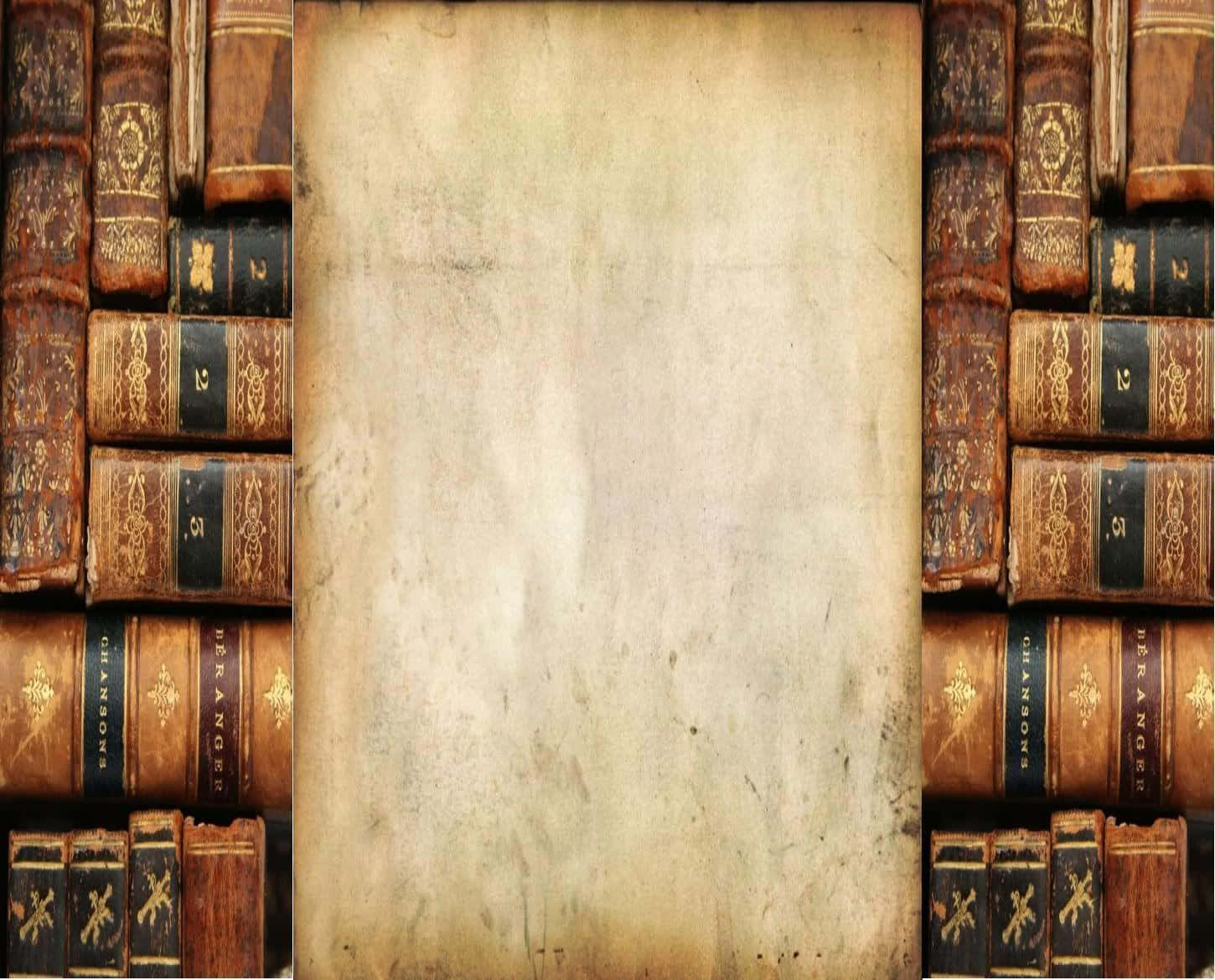 空白羊皮紙被帶有金色細節的舊皮革裝訂書籍環繞。