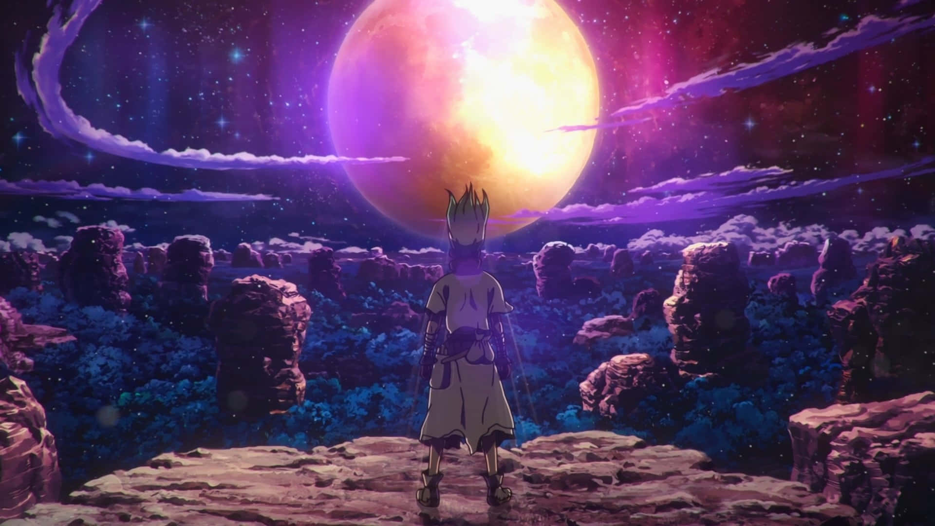 石紀元宇宙橫向畫面 壁紙 — 一個孤獨的動漫戰士站在岩石懸崖上，凝視著在繁星點點的紫色天空下巨大的發光月亮。