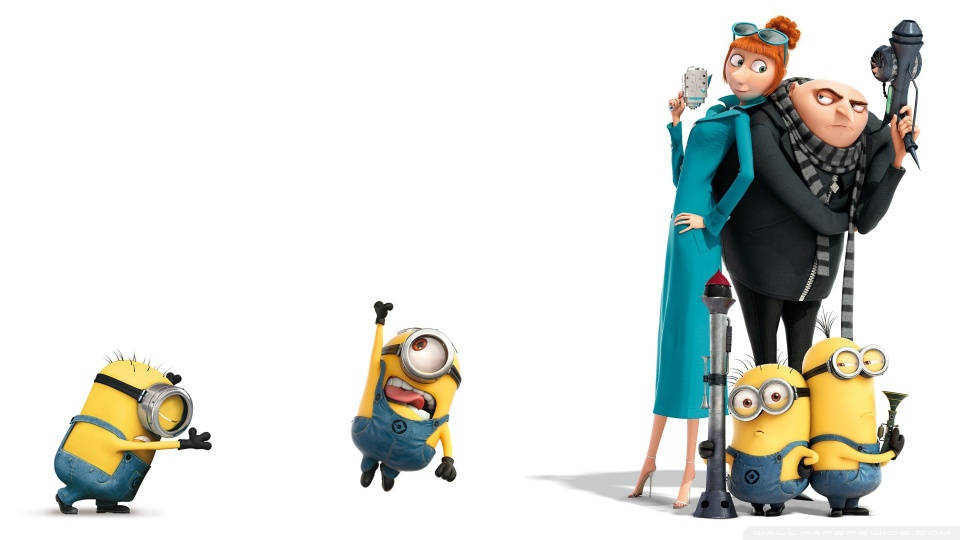 《神偷奶爸3》格魯與妻子及小黃人 壁紙 — 迷你兵團與犀利哥和露西站在白色背景前，以動畫電影風格呈現。