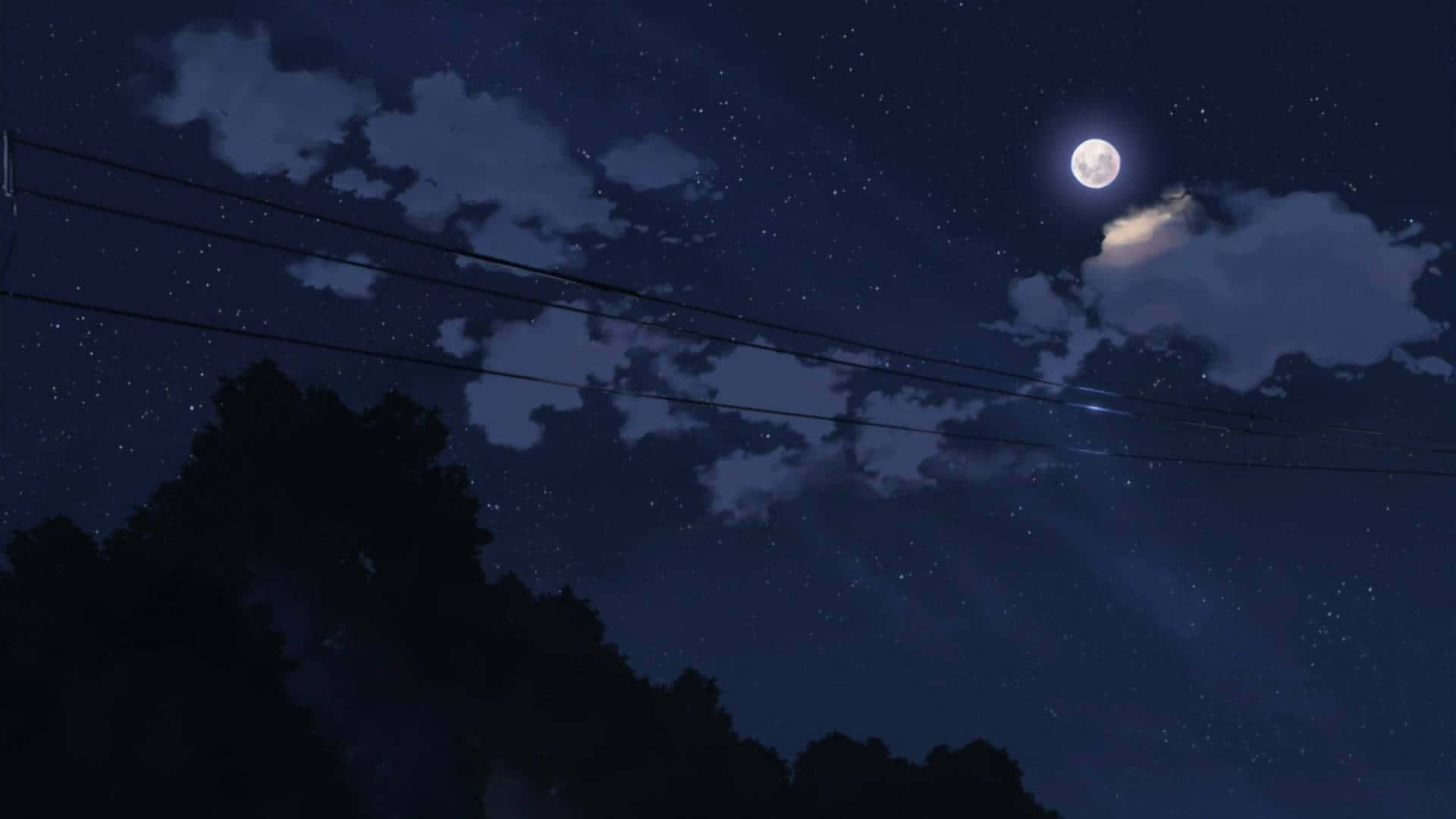 月光照耀的夜空，有星星、雲朵和樹木剪影