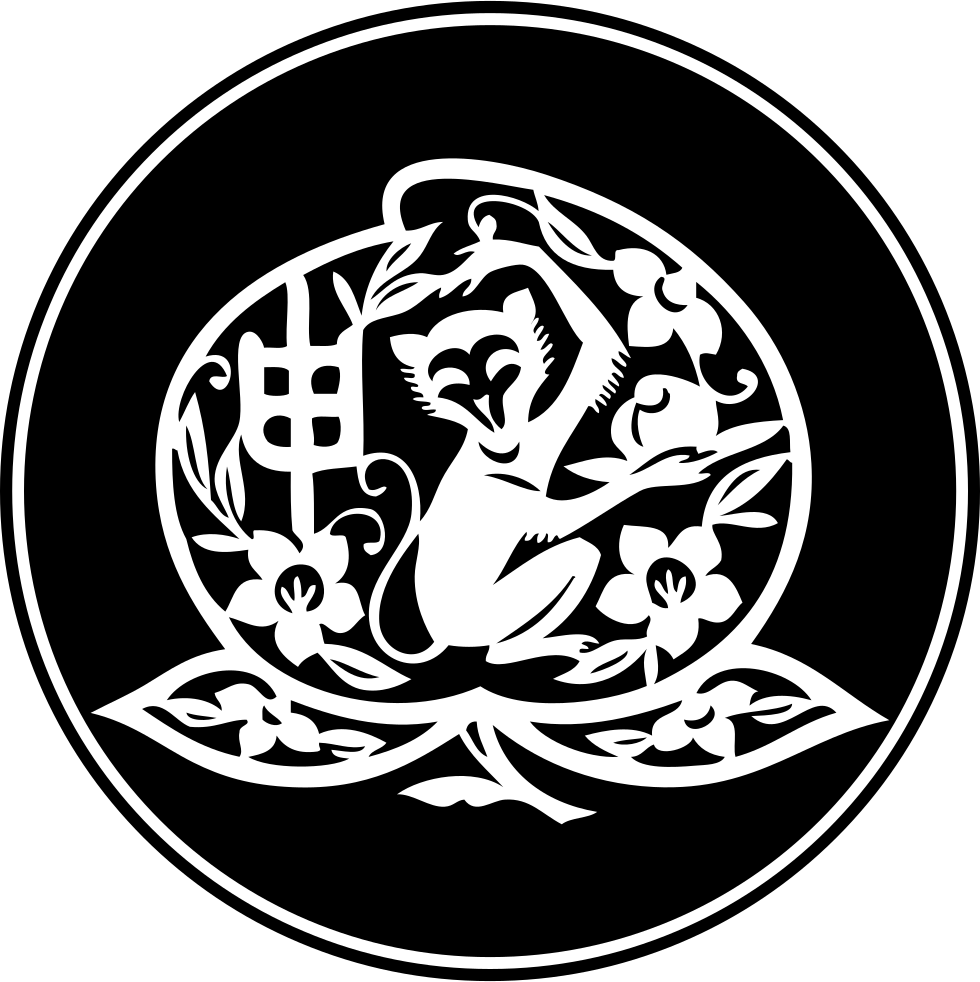 神話鳥類迦樓羅圖騰 壁紙 — 一個黑白圓形徽章，圖案為風格化的猴子，周圍環繞著花卉藤蔓和傳統日文字元。