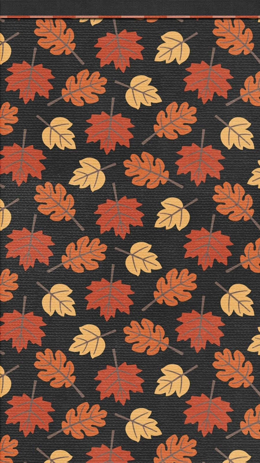 秋葉可愛秋季圖案 壁紙 — 紅色、橙色和黃色的秋葉在深色紋理背景上以重複圖案漂浮。