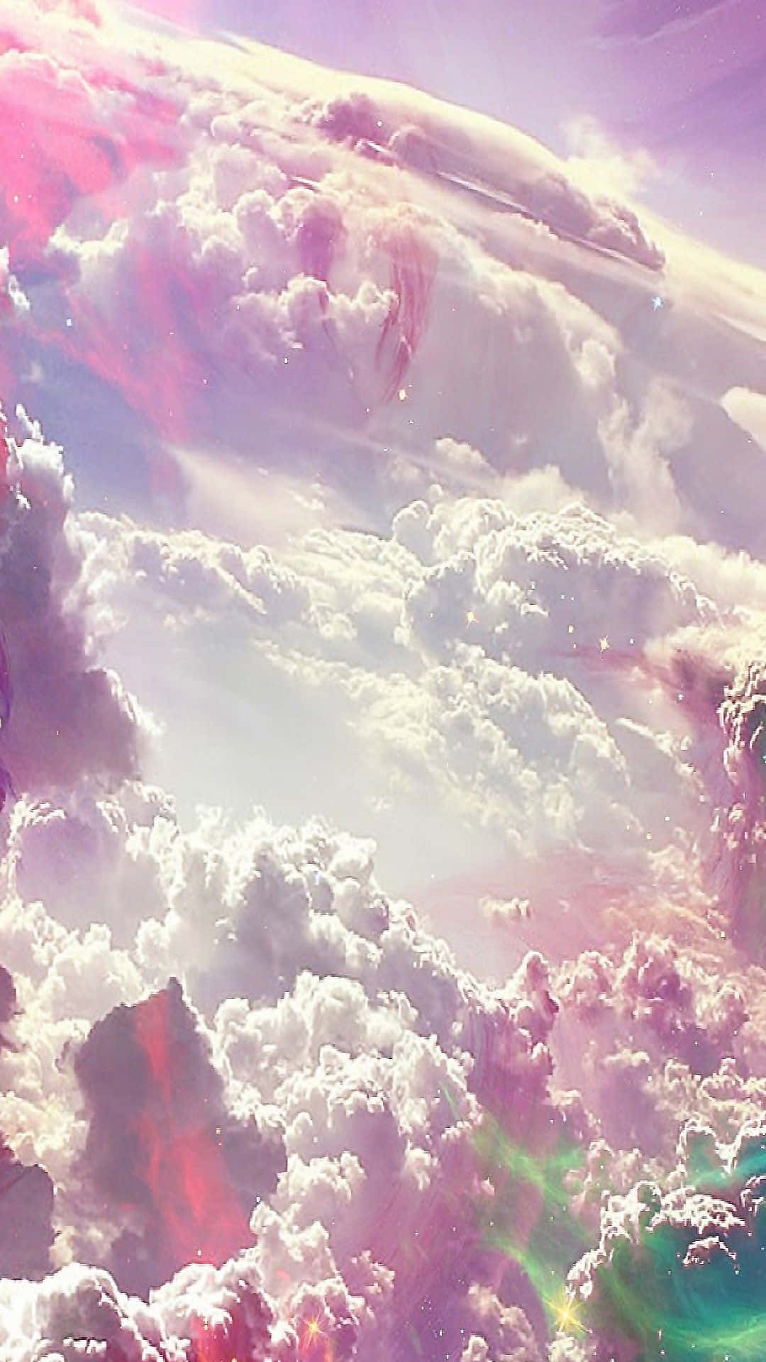 柔和色調的雲朵在耀眼的光線下呈現粉紅色、紫色和藍綠色的光澤。