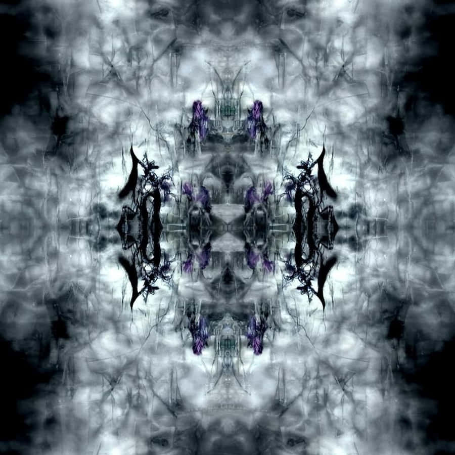 空靈的夢幻景觀 壁紙 — 一個令人不安的對稱抽象設計，帶有黑暗剪影和紫色點綴，從旋轉的灰色迷霧中浮現。