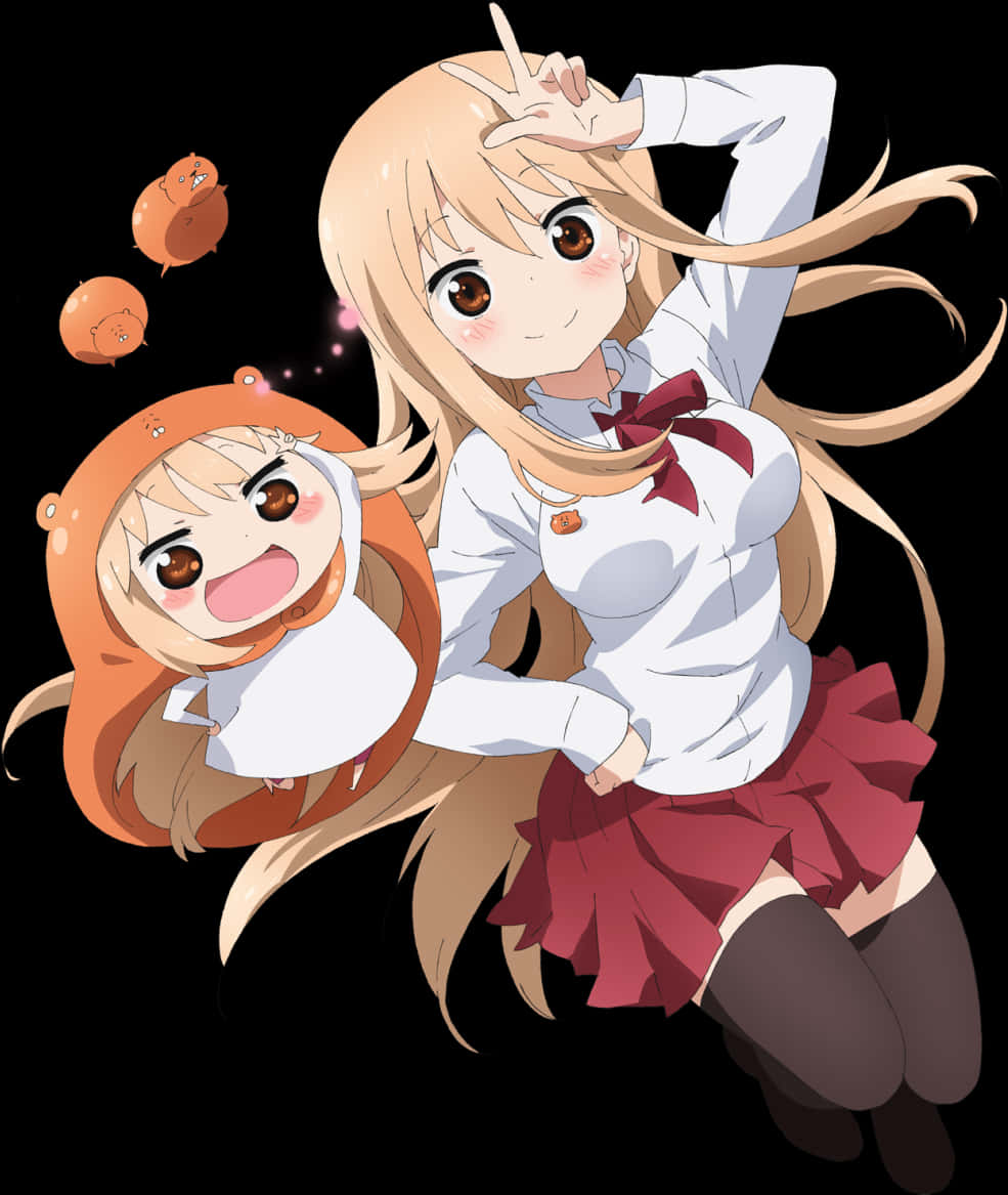 穿Umaru連帽衫的動畫少女 壁紙 — 兩個穿著校服嘅開心動畫女仔喺黑色背景前同漂浮嘅橙色生物一齊擺出有趣姿勢。