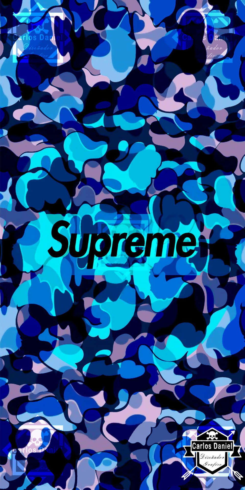 藍色迷彩圖案，中央有Supreme標誌。