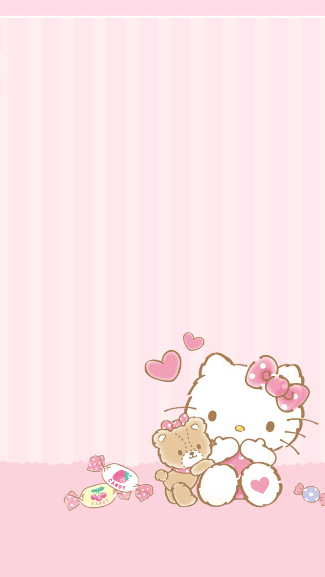 Hello Kitty 抱著一個泰迪熊，旁邊有糖果心，背景是粉紅色條紋。