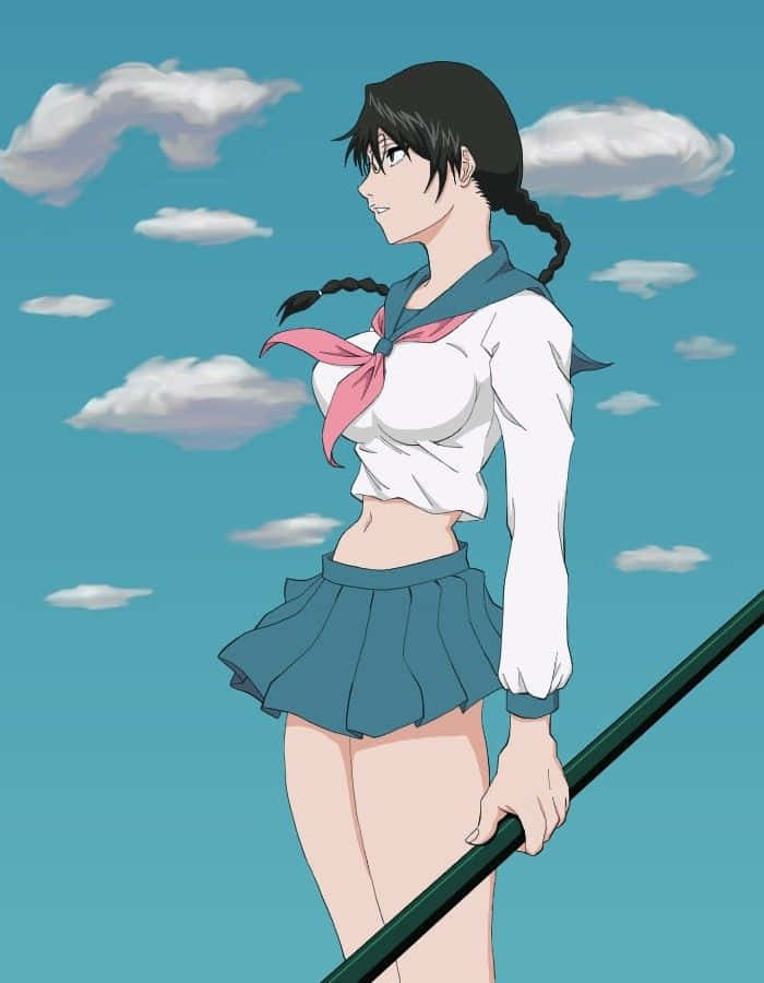Lisa Yadomaru 桌布 壁紙 — 穿著水手服的動畫女孩站在明亮的藍天下，有蓬鬆的白雲，手持一根桿子。