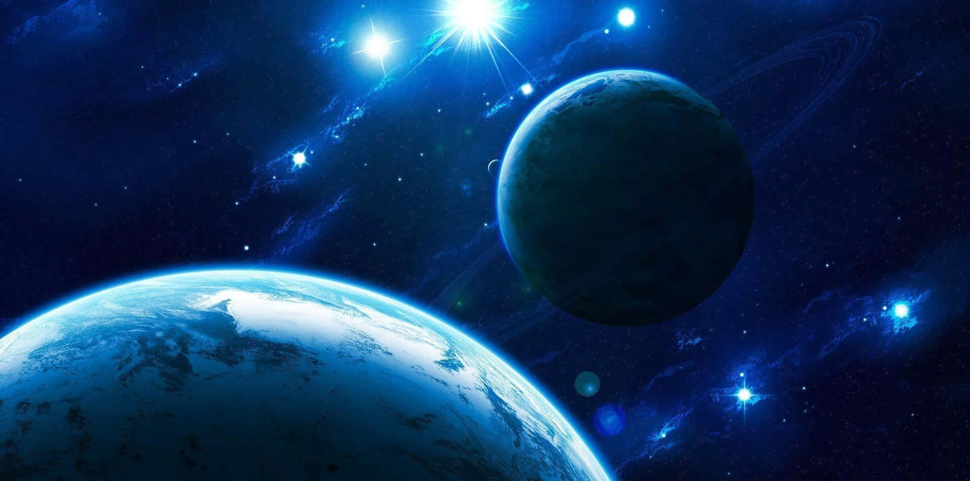 兩顆行星漂浮在繁星點點的藍色星雲中，伴隨著發光的恆星和宇宙塵埃。