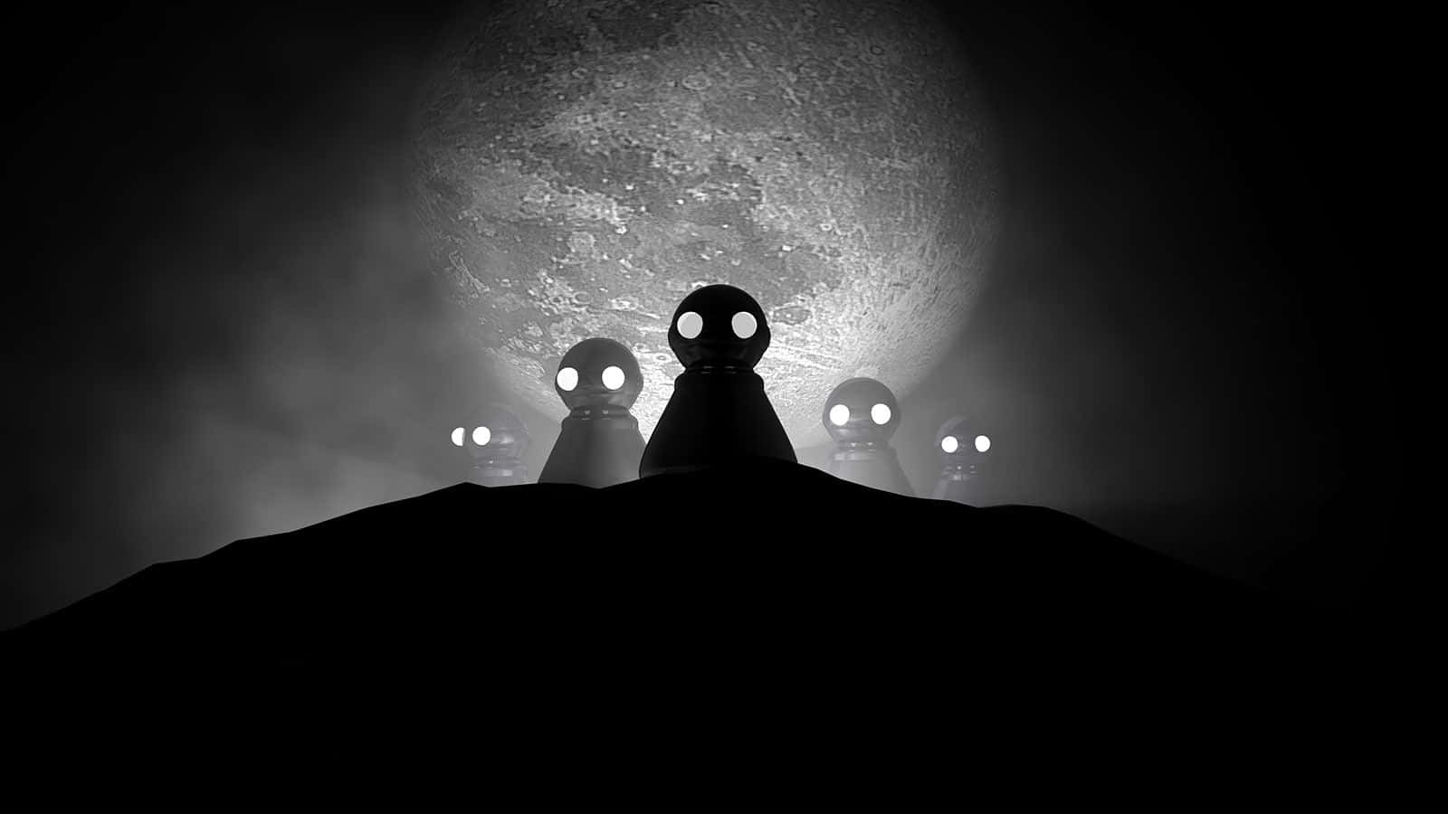 穿越星辰的旅程 壁紙 — 剪影外星人形狀，眼睛發光，站在山丘上，下方是紋理月球，單色霧景。