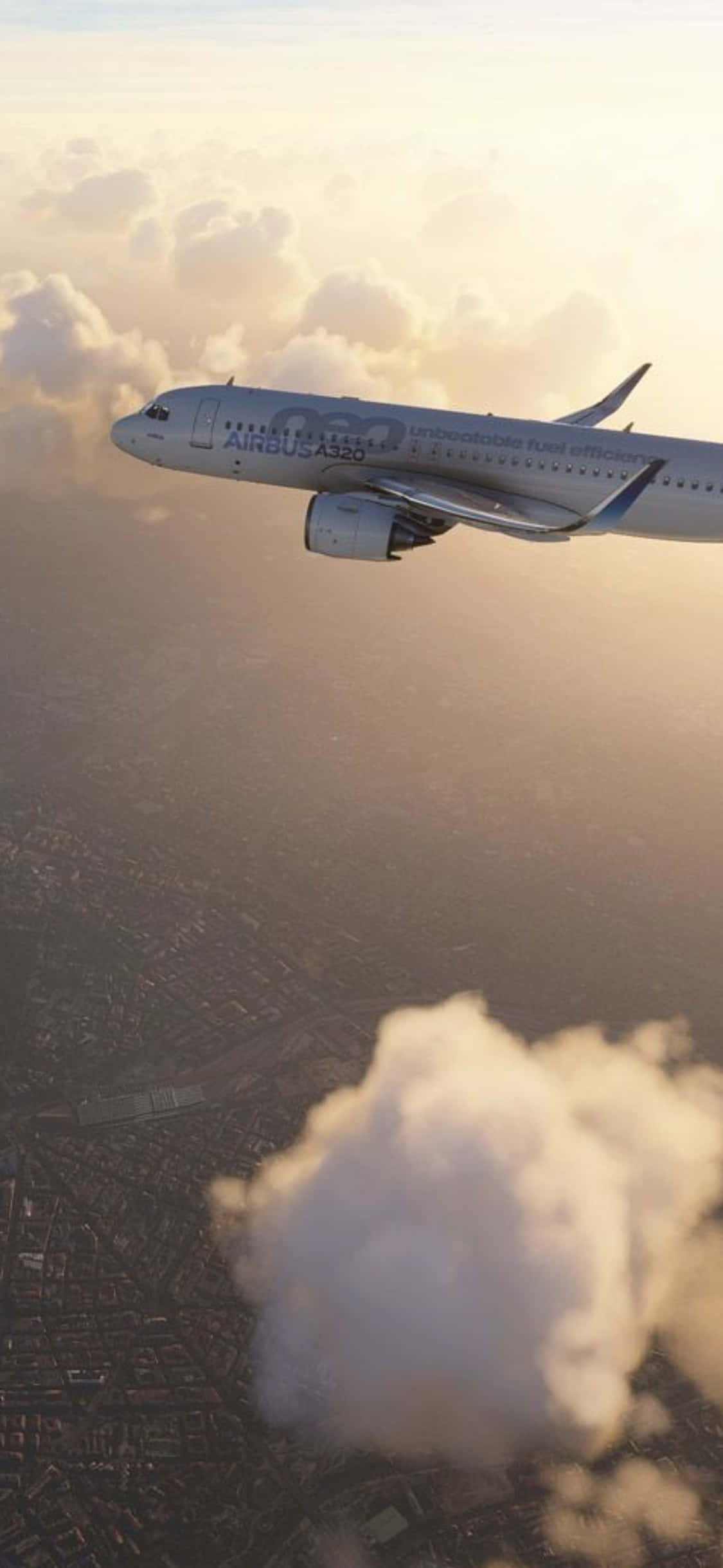 立即起飛，體驗 iPhone XS 上的 Microsoft Flight Simulator 壁紙 — 一架空中巴士A350在蓬鬆的雲層上優雅翱翔，下方是沐浴在金色日出光芒中的廣闊城市景觀。