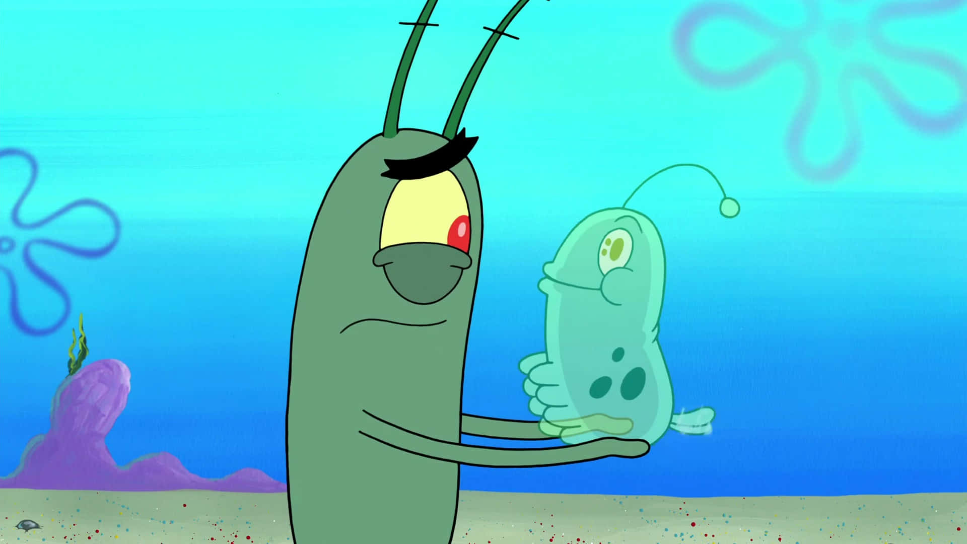 plankton 桌布 壁紙 — 章魚哥喺藍色海洋背景下，用悲傷嘅表情喺水底抱住一個細小綠色外星人樣嘅生物。