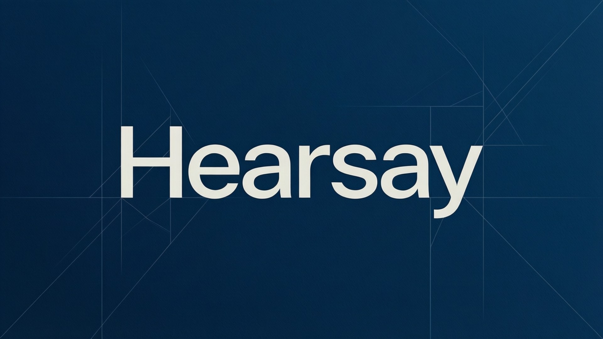 簡約Hearsay標誌 壁紙 — 「Hearsay」一詞以乾淨的白色無襯線字體居中顯示在深藍色背景上，帶有微弱的幾何網格線。