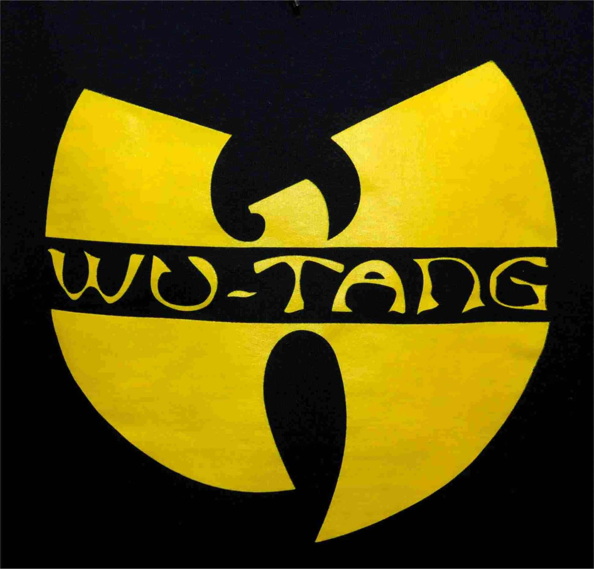 深色背景上的黃色和黑色Wu-Tang Clan標誌