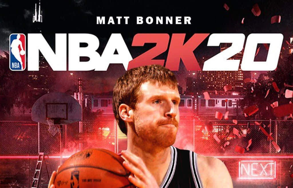 NBA 2k20 桌布 壁紙 — 籃球運動員 Matt Bonner 在帶有 NBA 2K20 品牌標誌的紅色調城市球場背景下持球。