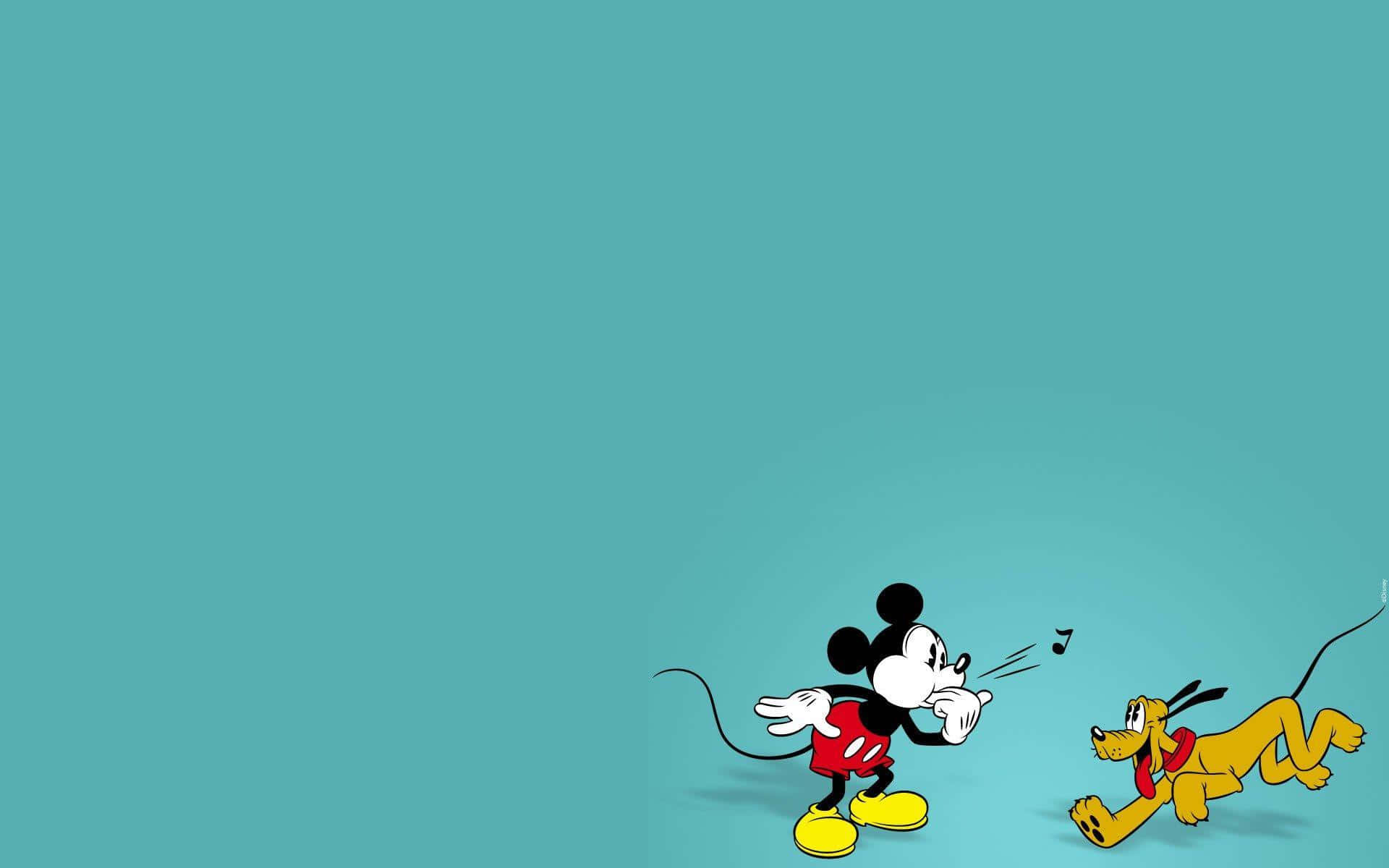Mickey Mouse Clubhouse 桌布 壁紙 — 米奇老鼠穿著紅色短褲和黃色鞋子，對著在純青色背景上快樂奔跑的布魯托唱歌。