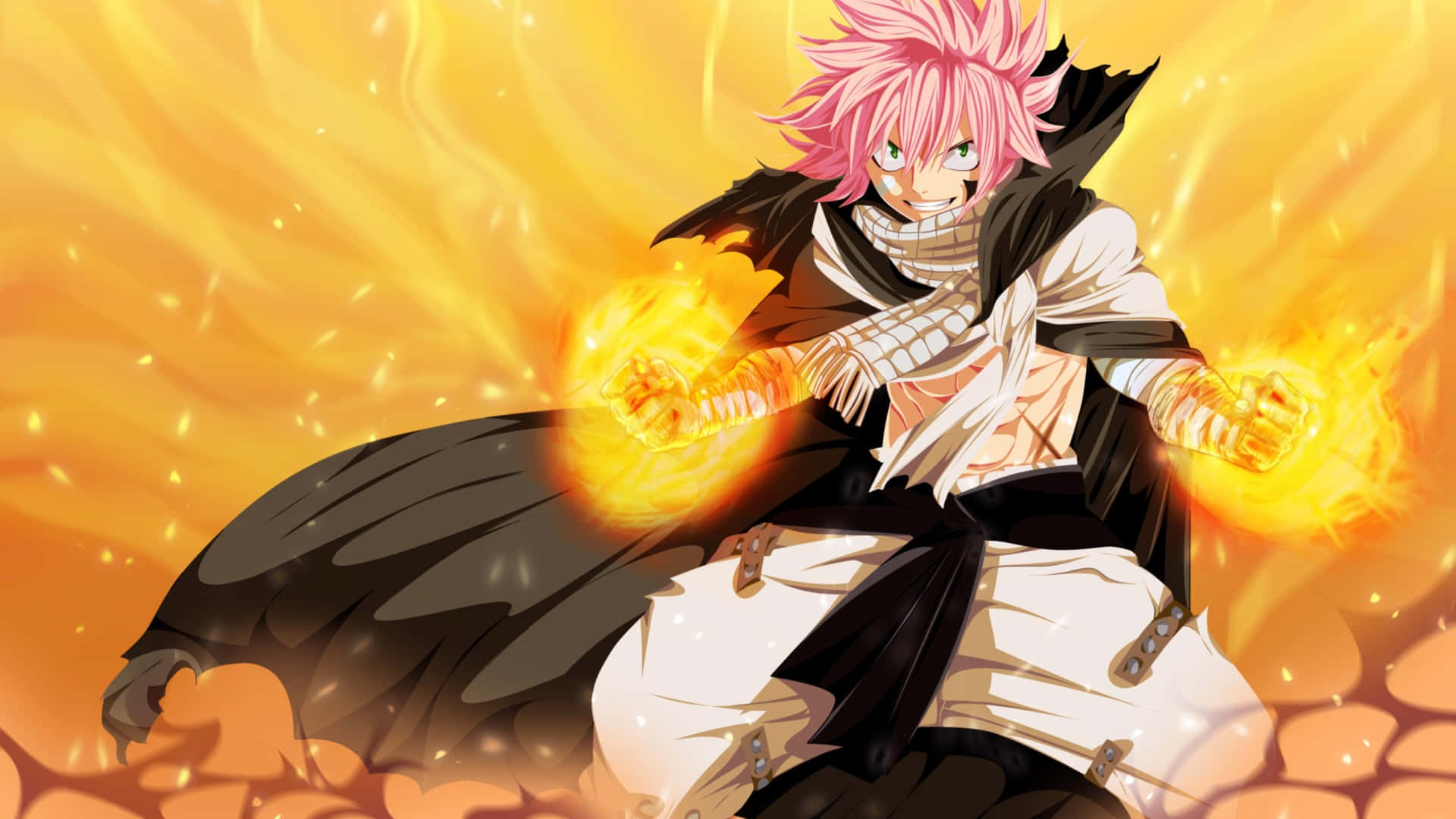 natsu dragneel 桌布 壁紙 — 粉紅頭髮和黑色斗篷的動漫角色，在熾熱的金色背景下從雙手中釋放出火焰能量。