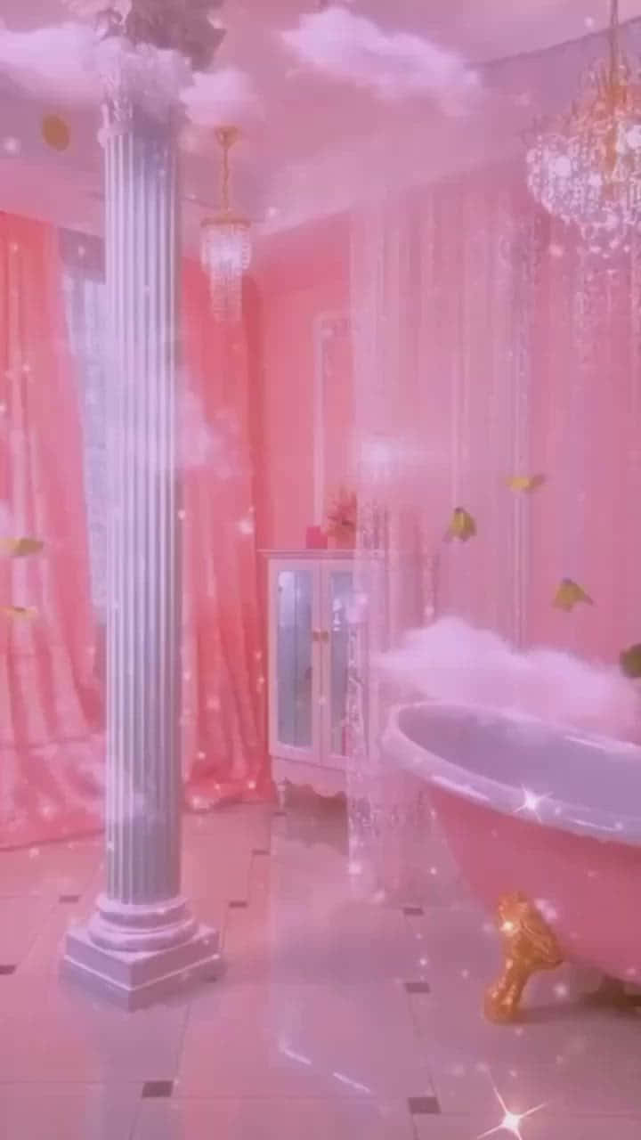 粉紅色幻想浴室，配有雲朵、吊燈和爪足浴缸