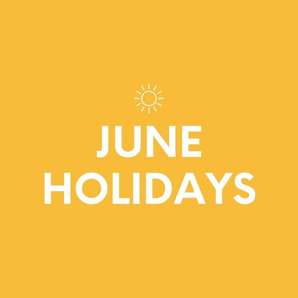 June 桌布 壁紙 — 粗體白色文字寫著 JUNE HOLIDAYS，居中在純黃色背景上，上方有一個小太陽圖示。