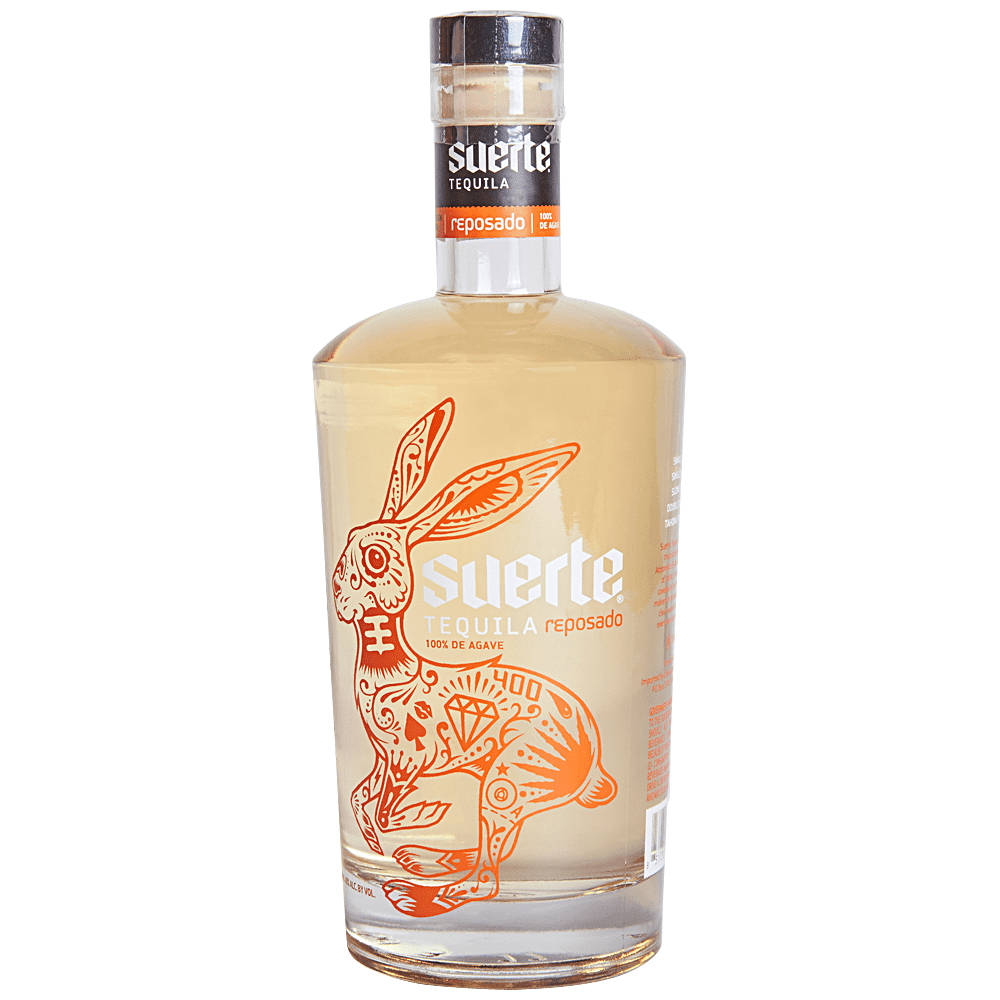 Suerte Tequila Reposado 瓶子帶有橙色兔子插圖