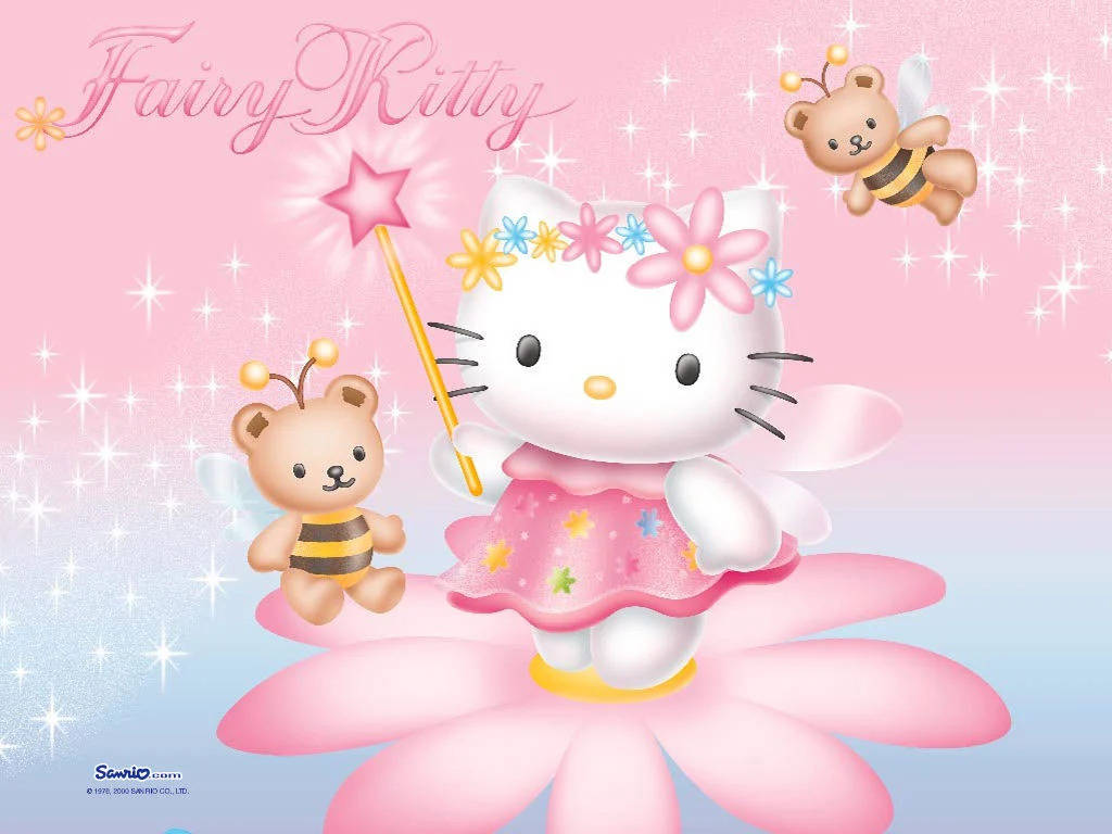 精靈貓咪Hello Kitty卡通頭像 壁紙 — Hello Kitty 化身為仙子，身穿粉紅色連衣裙，坐在一朵巨大的粉紅色花朵上，旁邊有兩隻蜜蜂泰迪熊，背景是粉彩天空中的閃爍星星。
