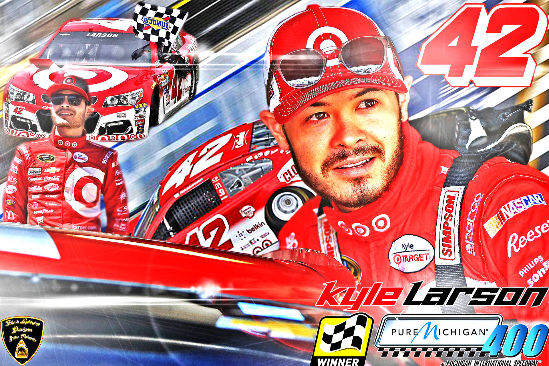 Kyle Larson 身穿紅色賽車服和賽車，手持方格旗慶祝 NASCAR 賽事勝利。