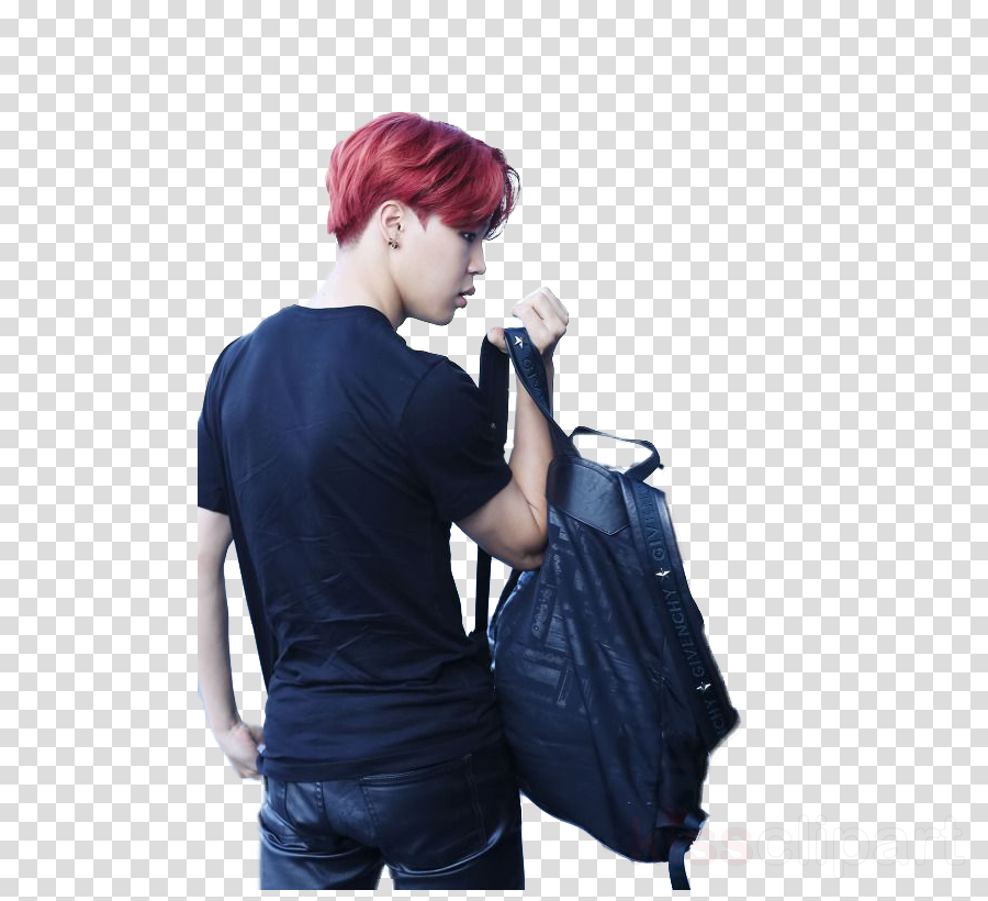 紅髮男子背背包 壁紙 — 一位擁有鮮豔紅髮和黑色背包的年輕男子，站在大膽的黑白格仔背景前。