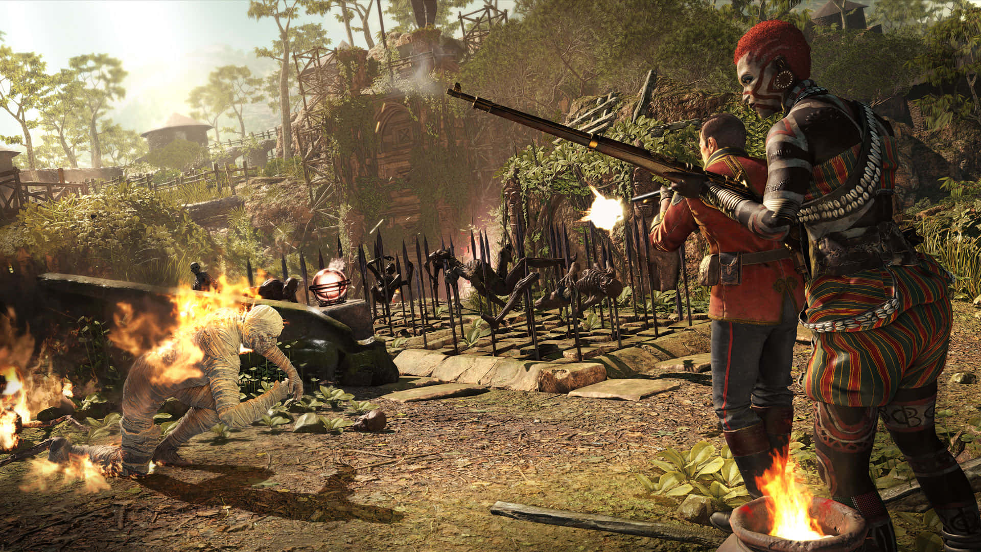 納蘭古與弗蘭克最佳《Strange Brigade》背景 壁紙 — 一名身穿部落盔甲的戰士在白天於叢林村莊中向燃燒的敵人開槍射擊。