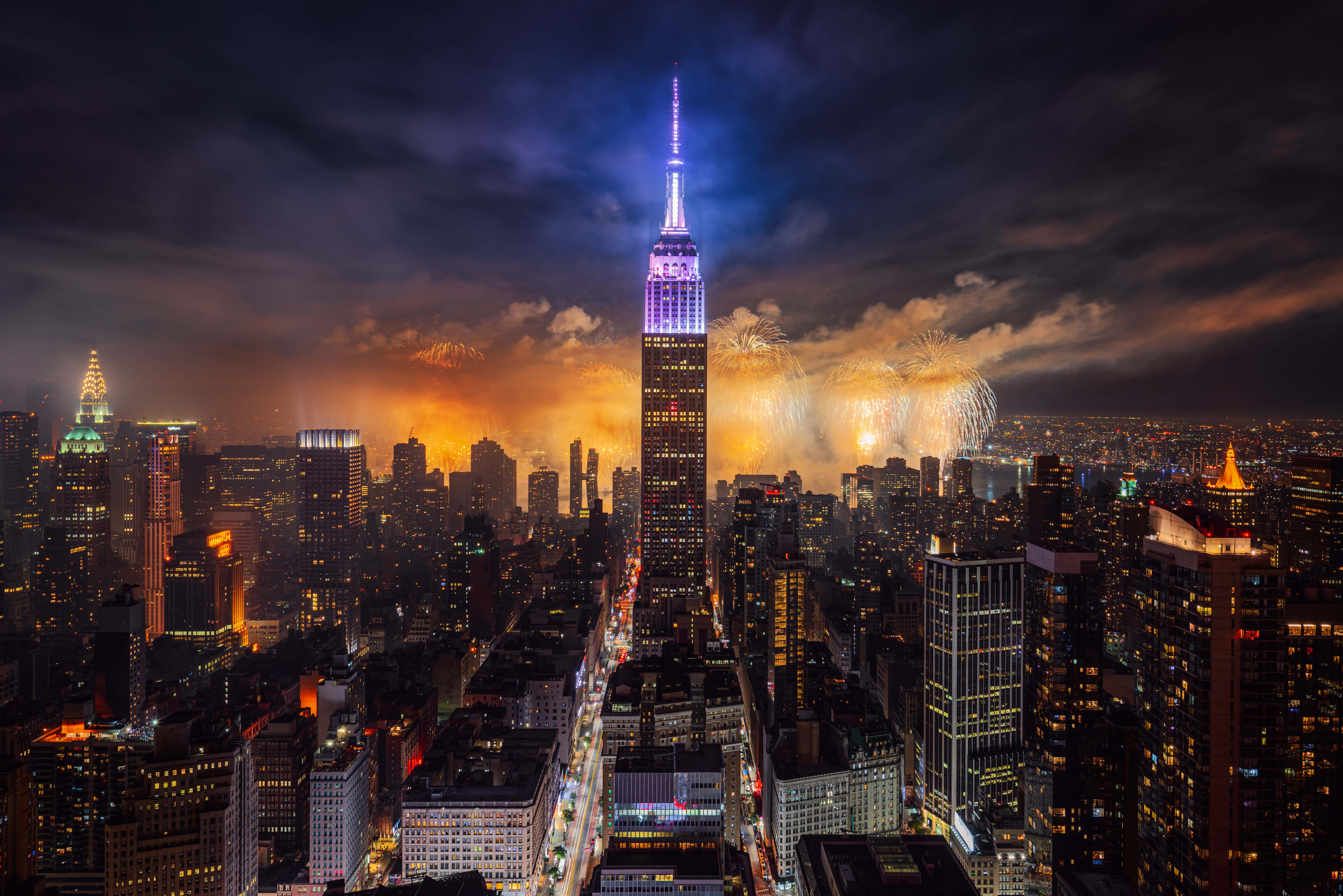 紐約市夜景與煙花 壁紙