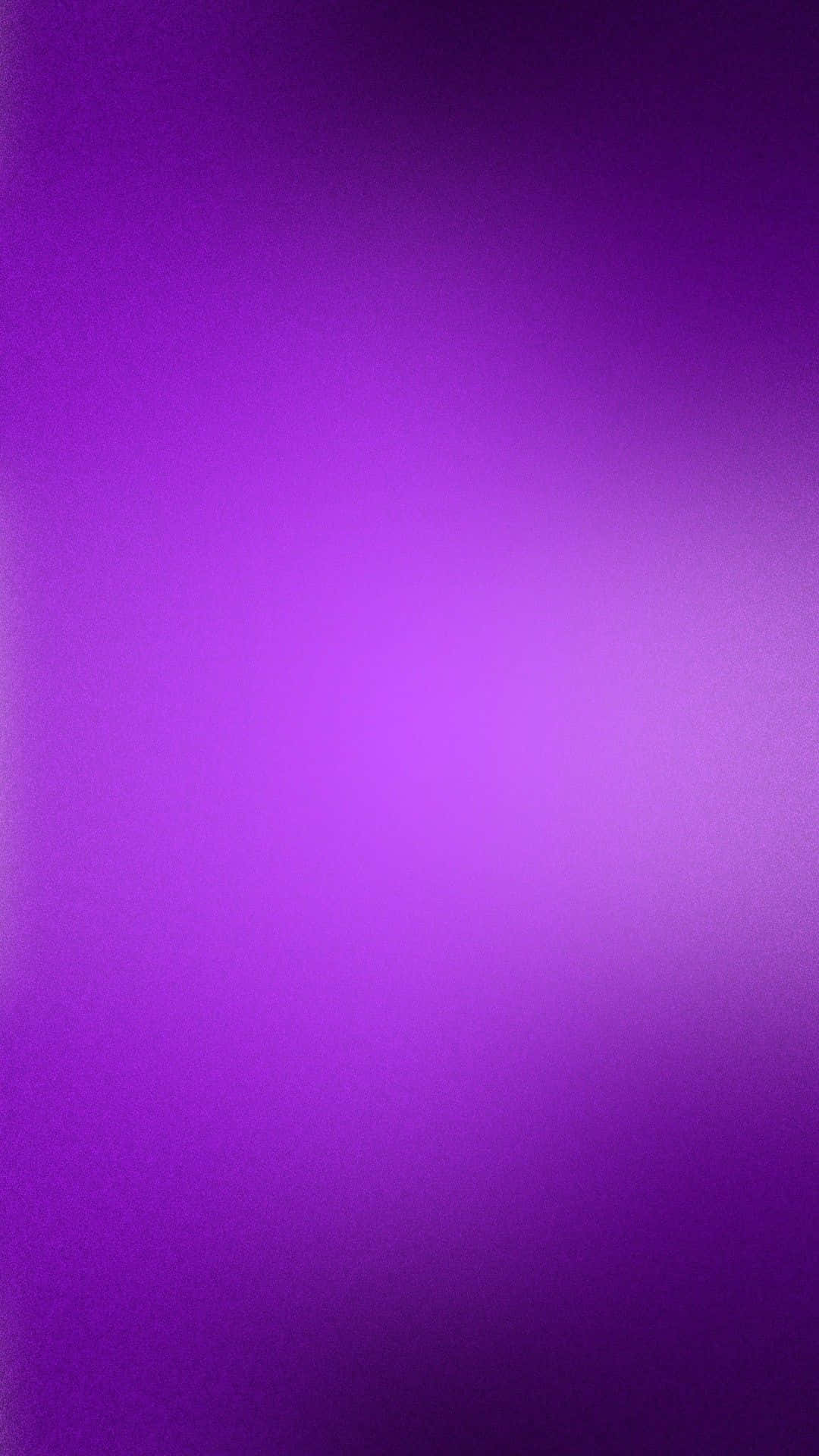 帶有柔和模糊過渡的平靜紫色漸變背景。