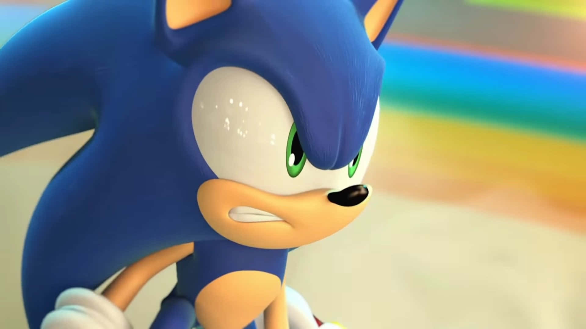 Sonic the Hedgehog 喺色彩繽紛嘅環境中專注嘅表情。