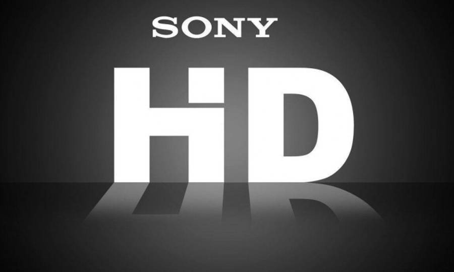索尼標誌高清壁紙 壁紙 — 大膽的白色Sony HD標誌在深色漸變表面上投射出微妙的倒影。