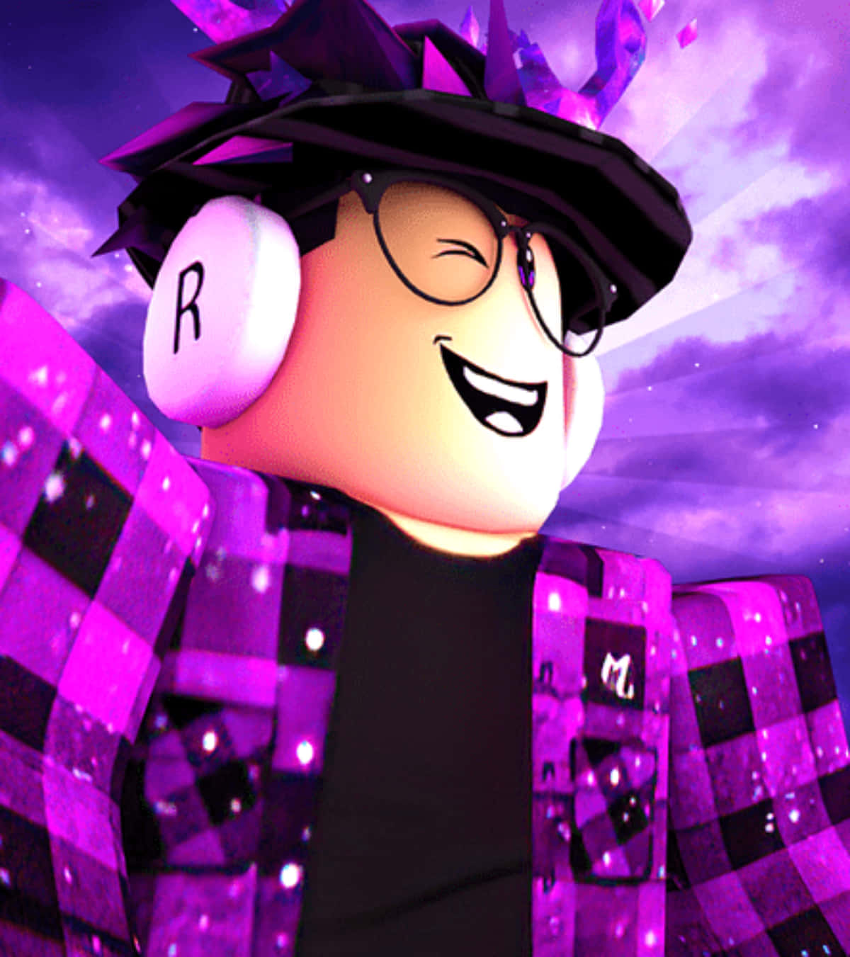 身穿紫色格仔外套和耳機的Roblox頭像在夜晚微笑。