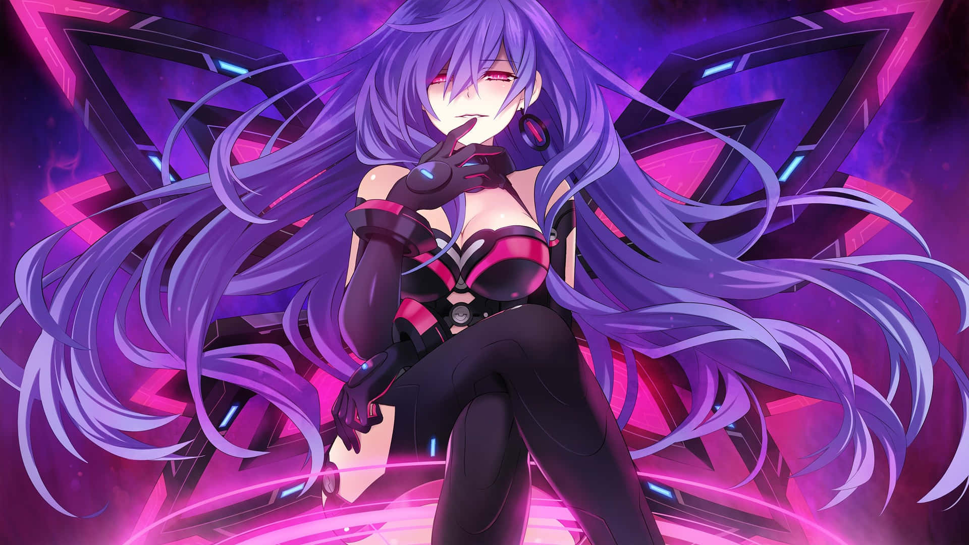 紫色動漫少女 壁紙 — 一個長著紫色長髮和發光紅眼的賽博龐克動漫女孩，在霓虹粉紅和紫色幾何背景前自信地擺姿勢。