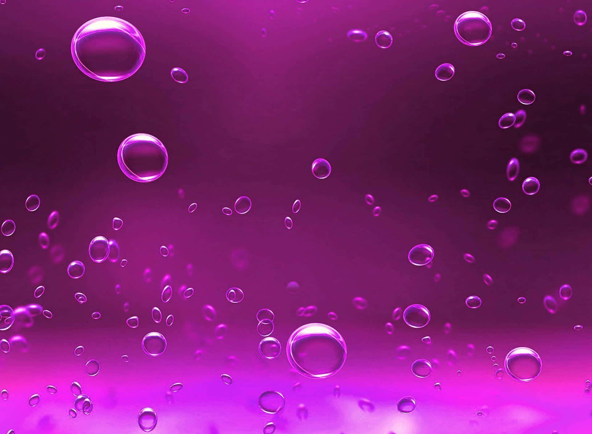 紫色水氣泡風景背景 壁紙 — 發光的紫色氣泡在漸變洋紅色背景上優雅漂浮，帶有柔和光線。