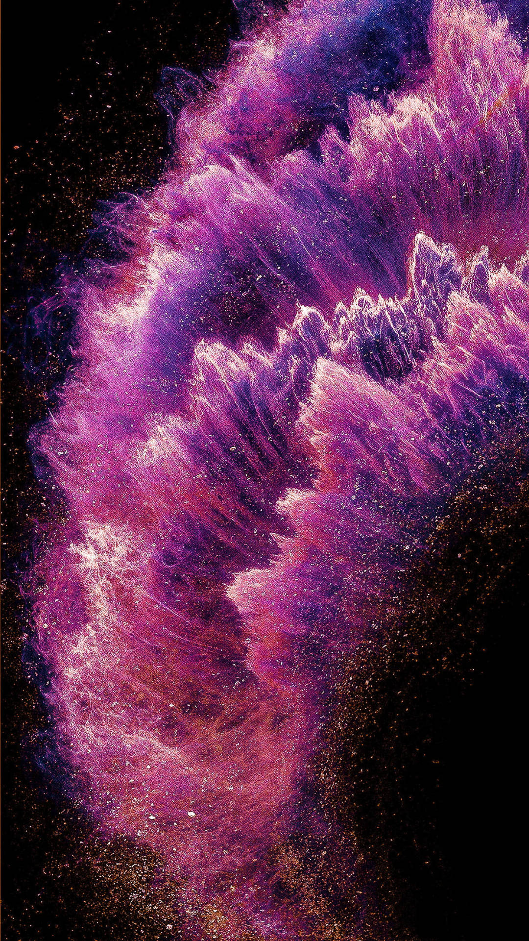 在星空宇宙中旋轉的充滿活力的紫色和粉紅色宇宙星雲。