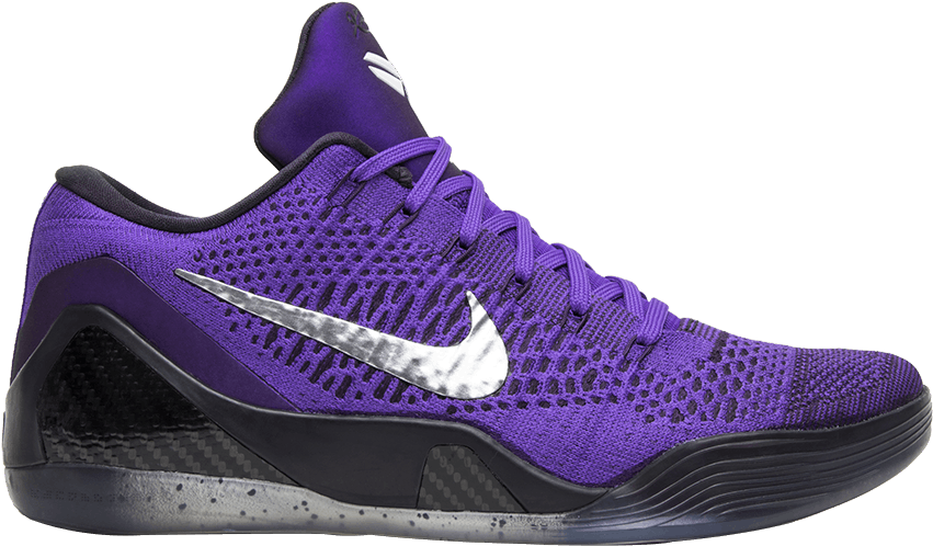 紫色耐克籃球鞋側視圖 壁紙 — 一雙充滿活力的紫色Nike Kobe運動鞋，帶有銀色勾勾和黑色點綴，在純色背景上以銳利的細節呈現。