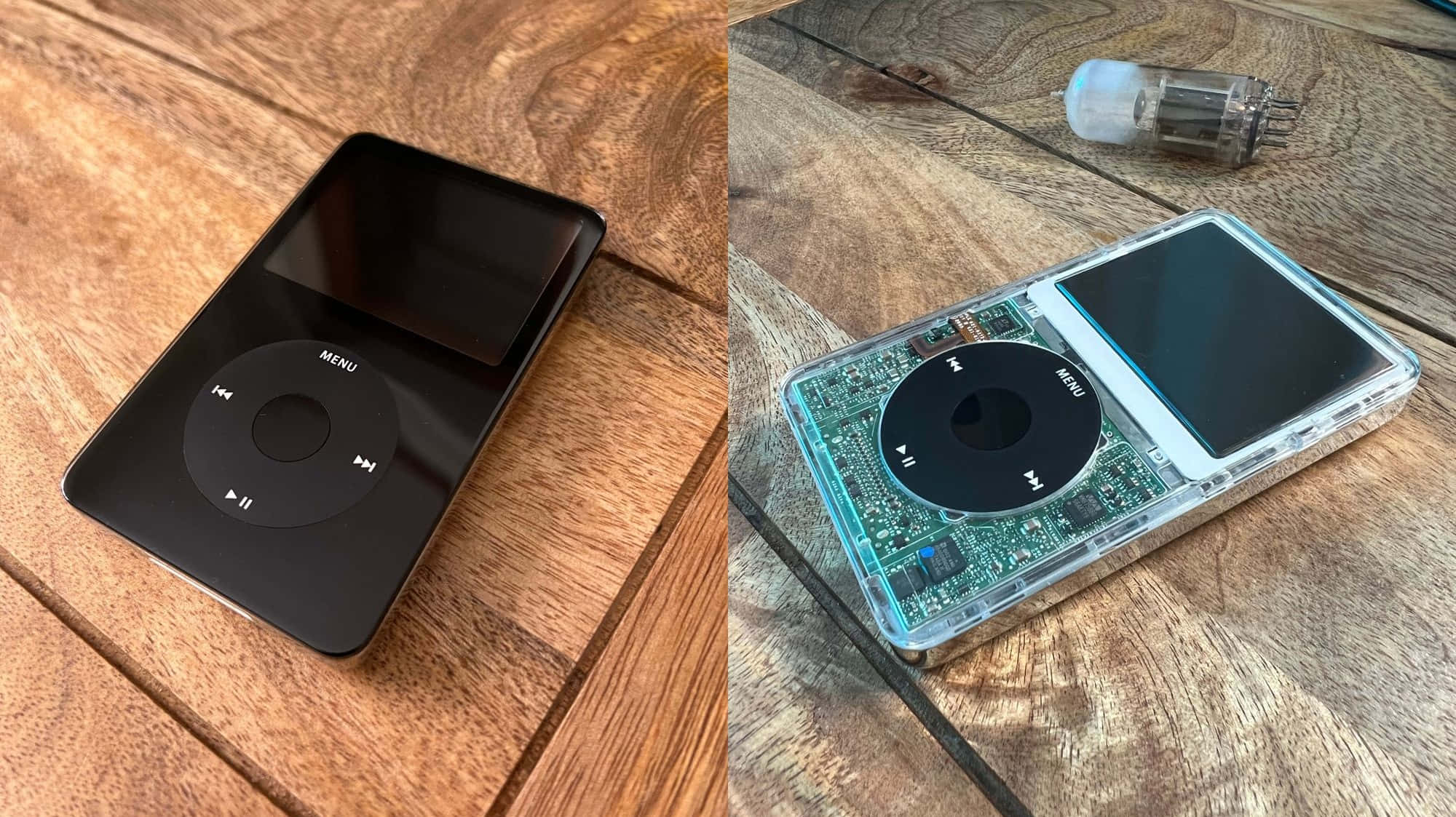 經典iPod MP3播放器圖片 壁紙 — 兩部iPod classic放在木板上，一部黑色一部透明，露出綠色電路，旁邊有一個玻璃真空管。