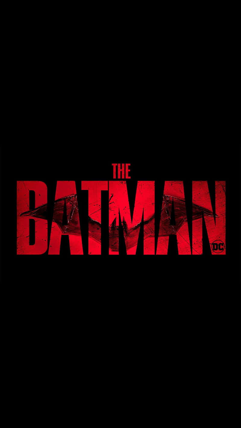 經典蝙蝠俠角色的紅色標誌 壁紙 — 大膽紅色 'THE BATMAN' 標題，字母中嵌入蝙蝠標誌，背景為純黑色。
