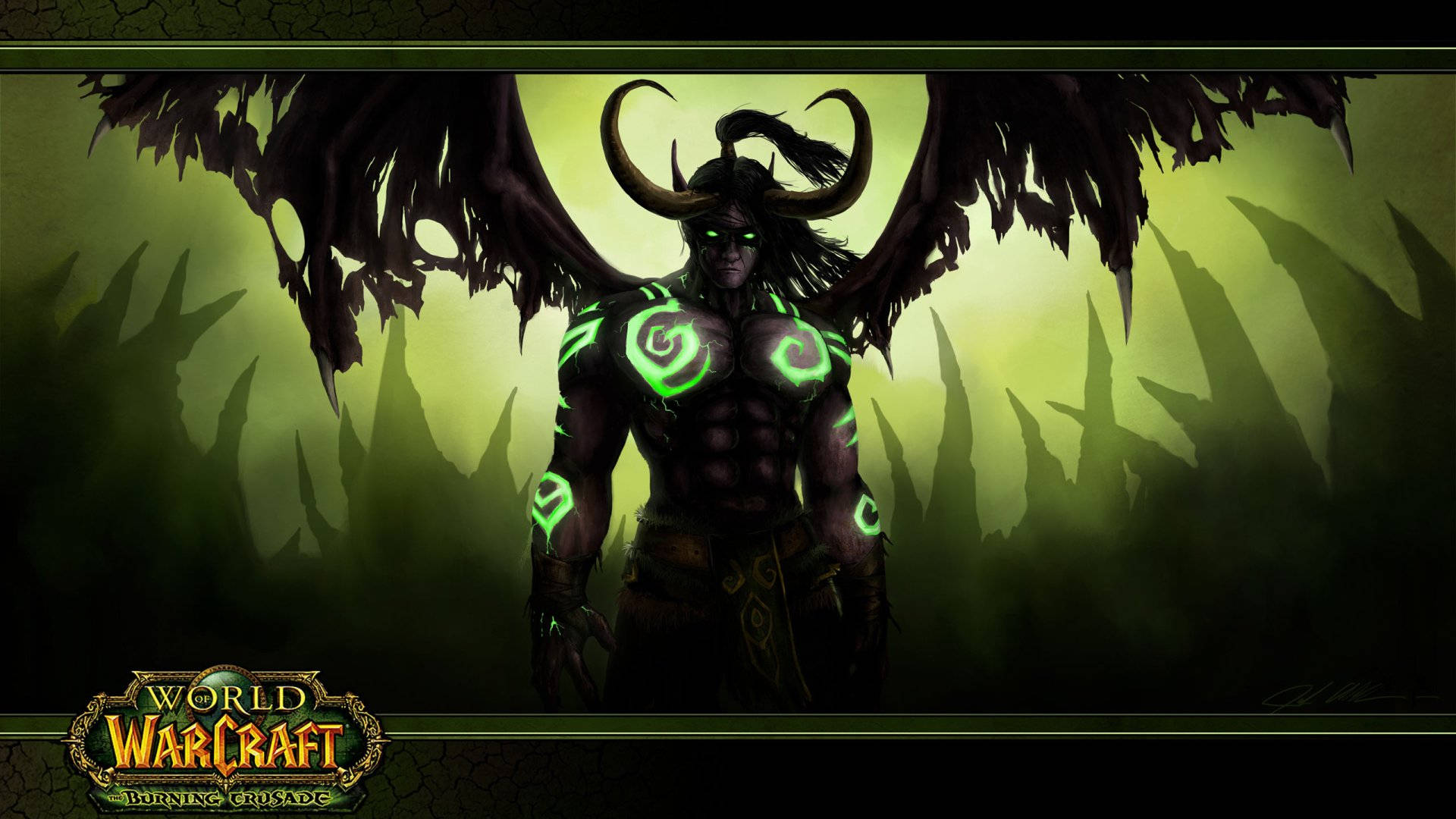 經典魔獸世界惡魔獵手 壁紙 — 一個黑暗惡魔般的人物，帶有發光的綠色紋身和巨大的翅膀，在陰影籠罩、詭異的綠色背景下威嚇地站立。