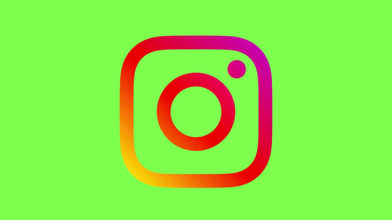 綠色背景上帶漸變邊框的 Instagram 標誌