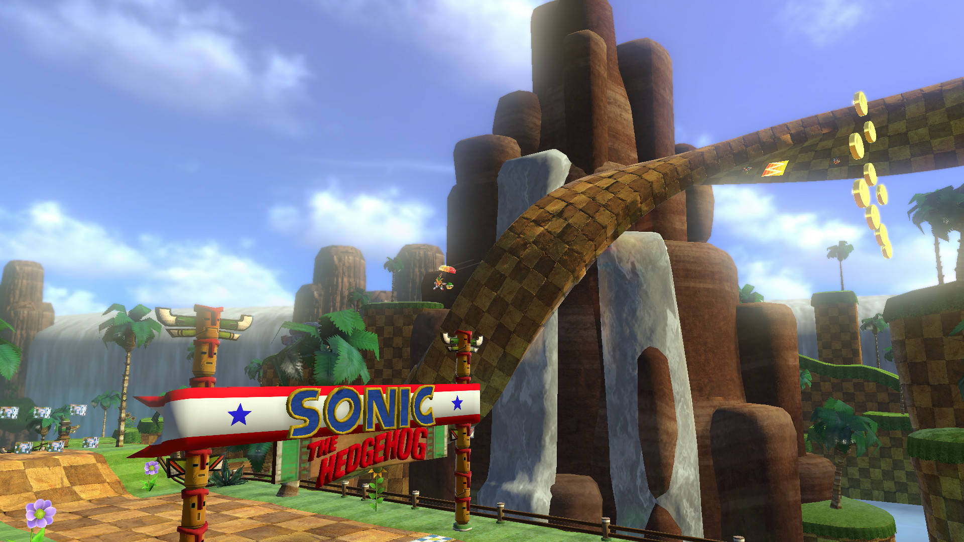 綠色山丘區歡迎標誌 壁紙 — Sonic the Hedgehog 喺明亮藍天下穿過充滿活力嘅叢林主題關卡，有格仔斜道同棕櫚樹。